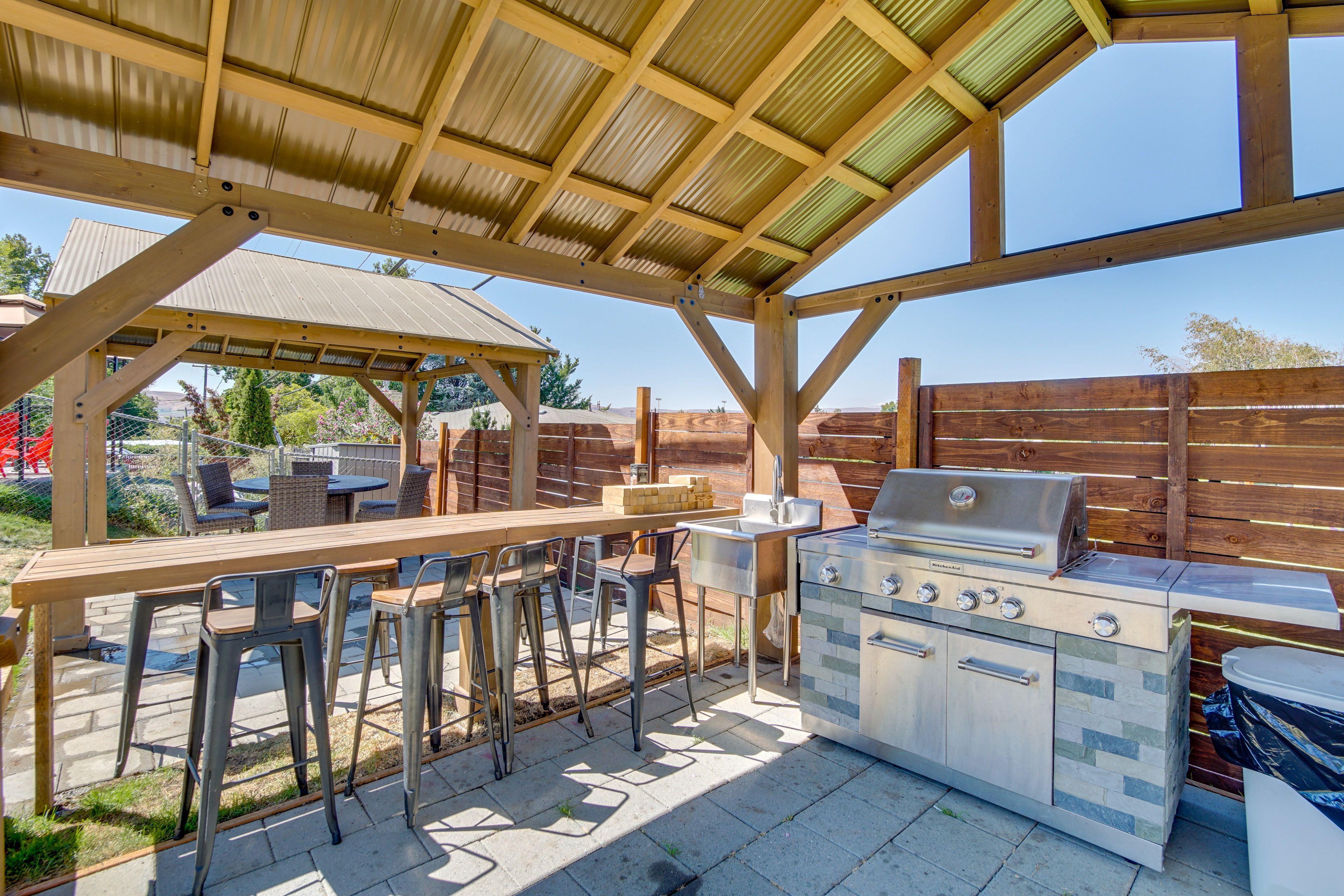 Gazebo | Grilling Area | Outdoor Seating