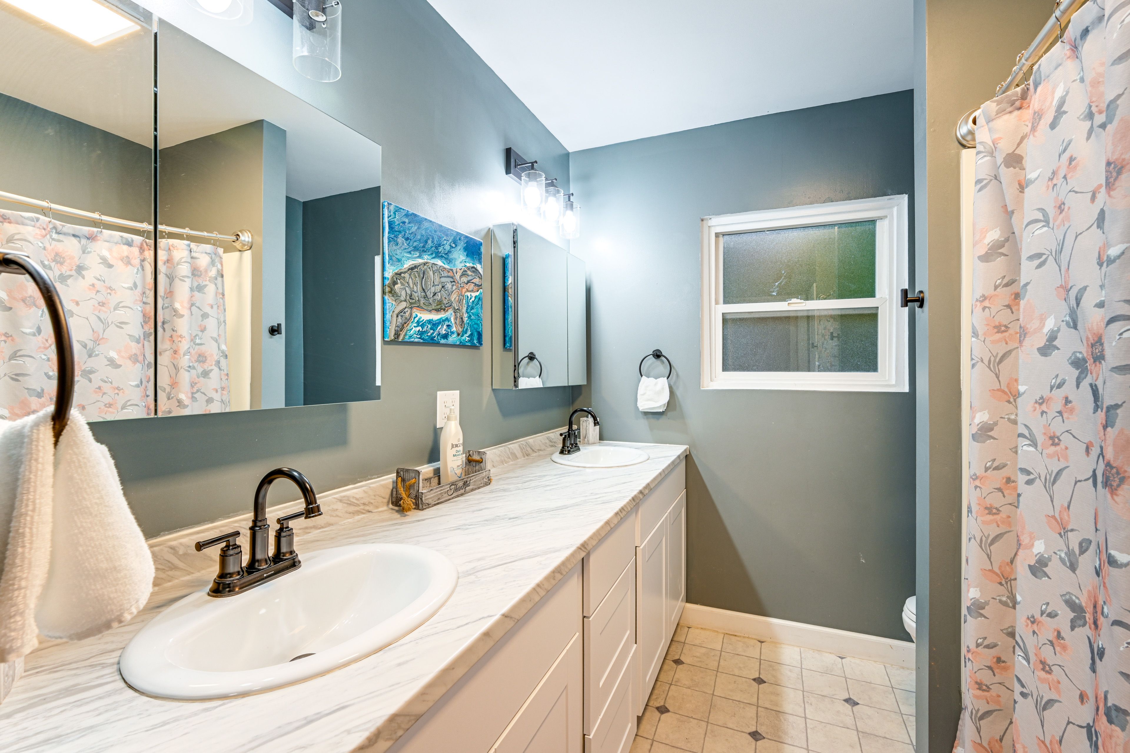 Bathroom | Towels Provided