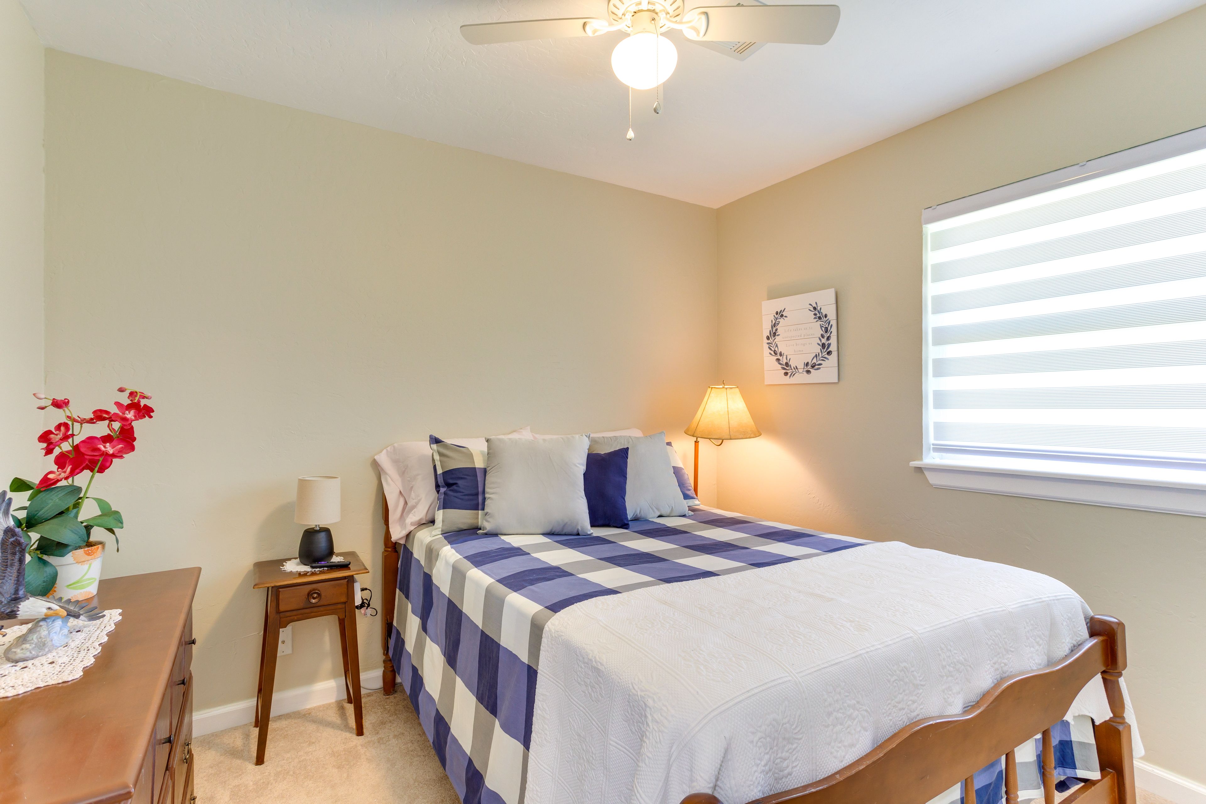 Bedroom 2 | Full Bed | Smart TV | Walk-In Closet