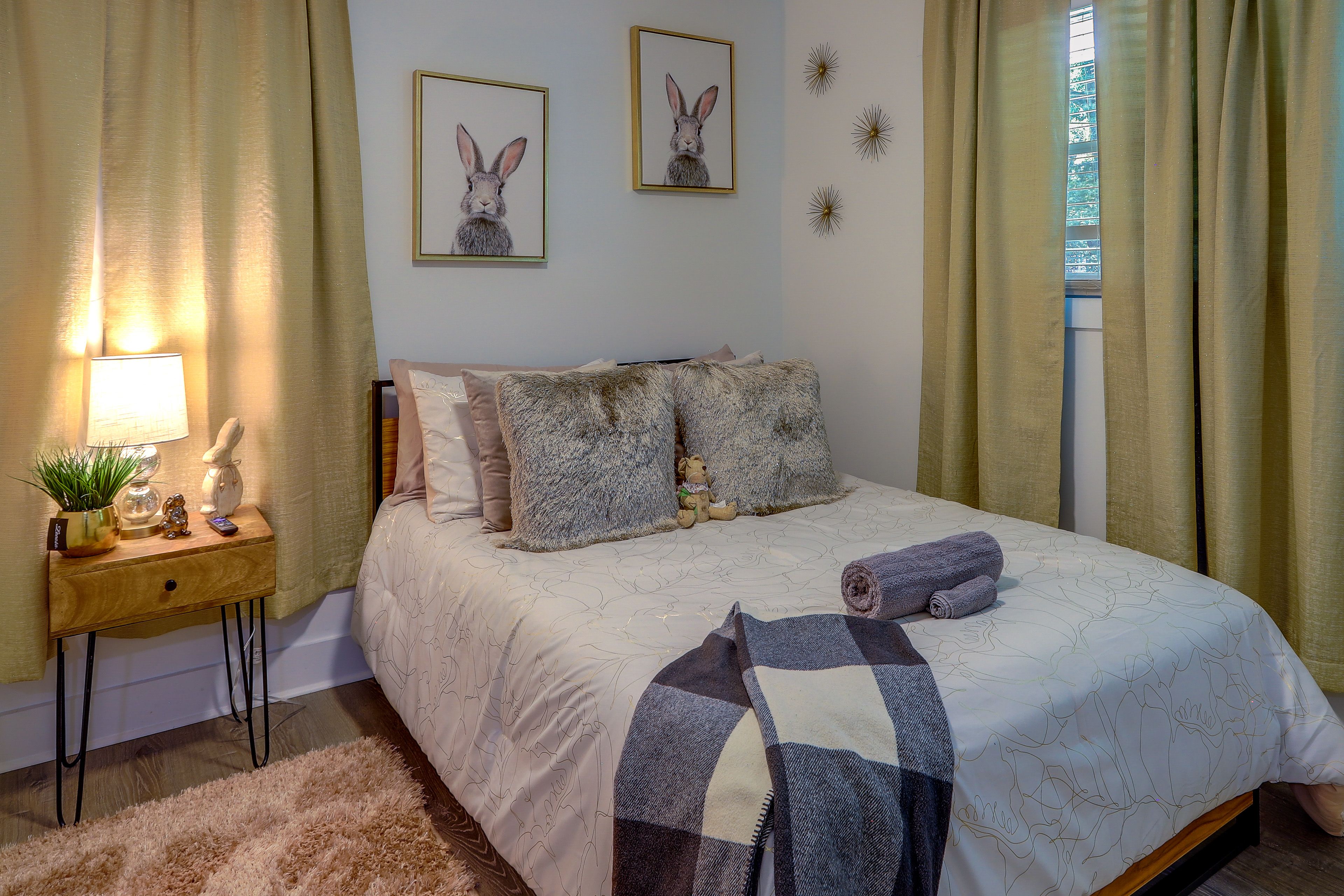Bedroom 2 | Queen Bed | Linens Provided | Smart TV