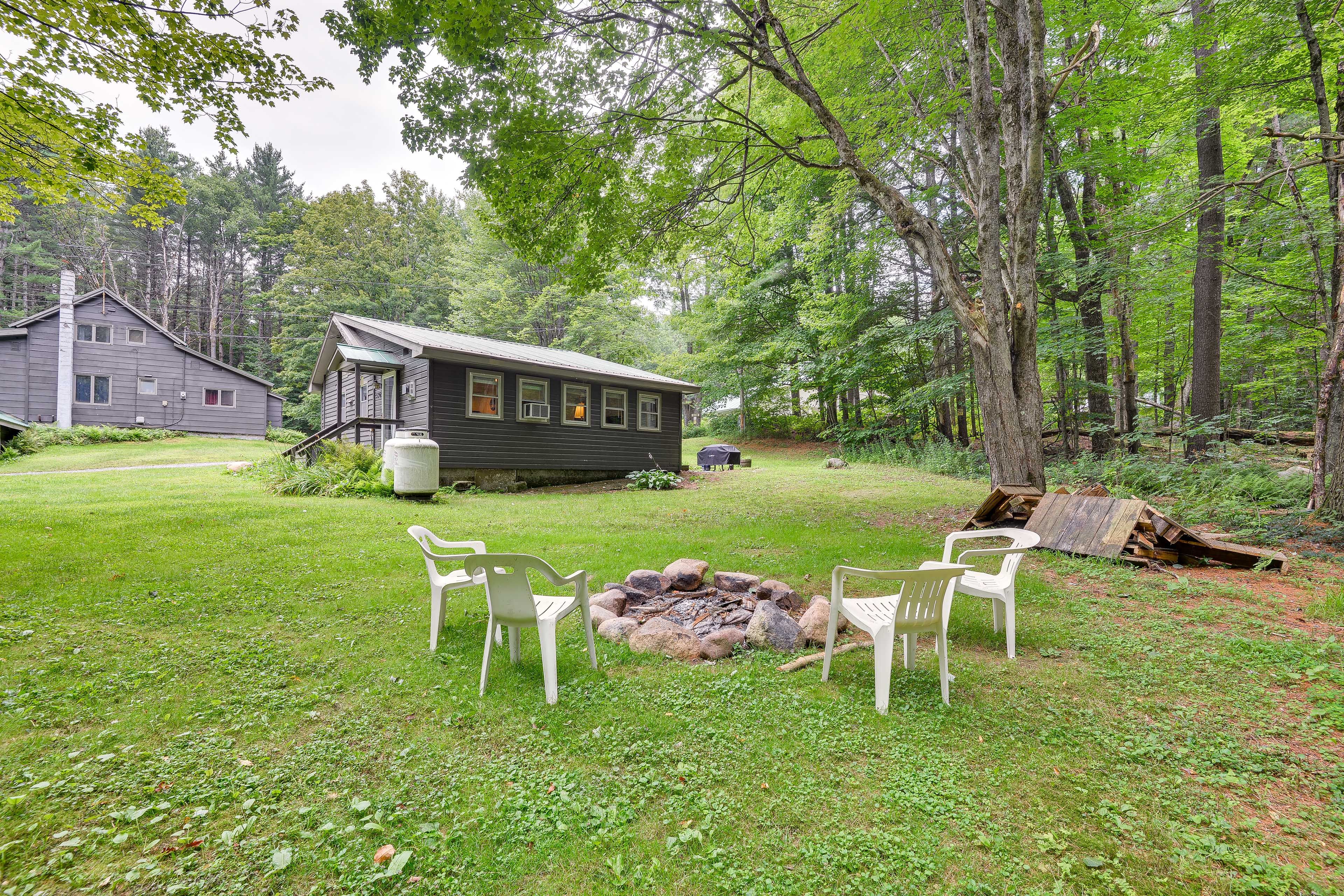 Brantingham Vacation Rental | 1BR | 1.5BA | 1,000 Sq Ft | 4 Steps to Enter