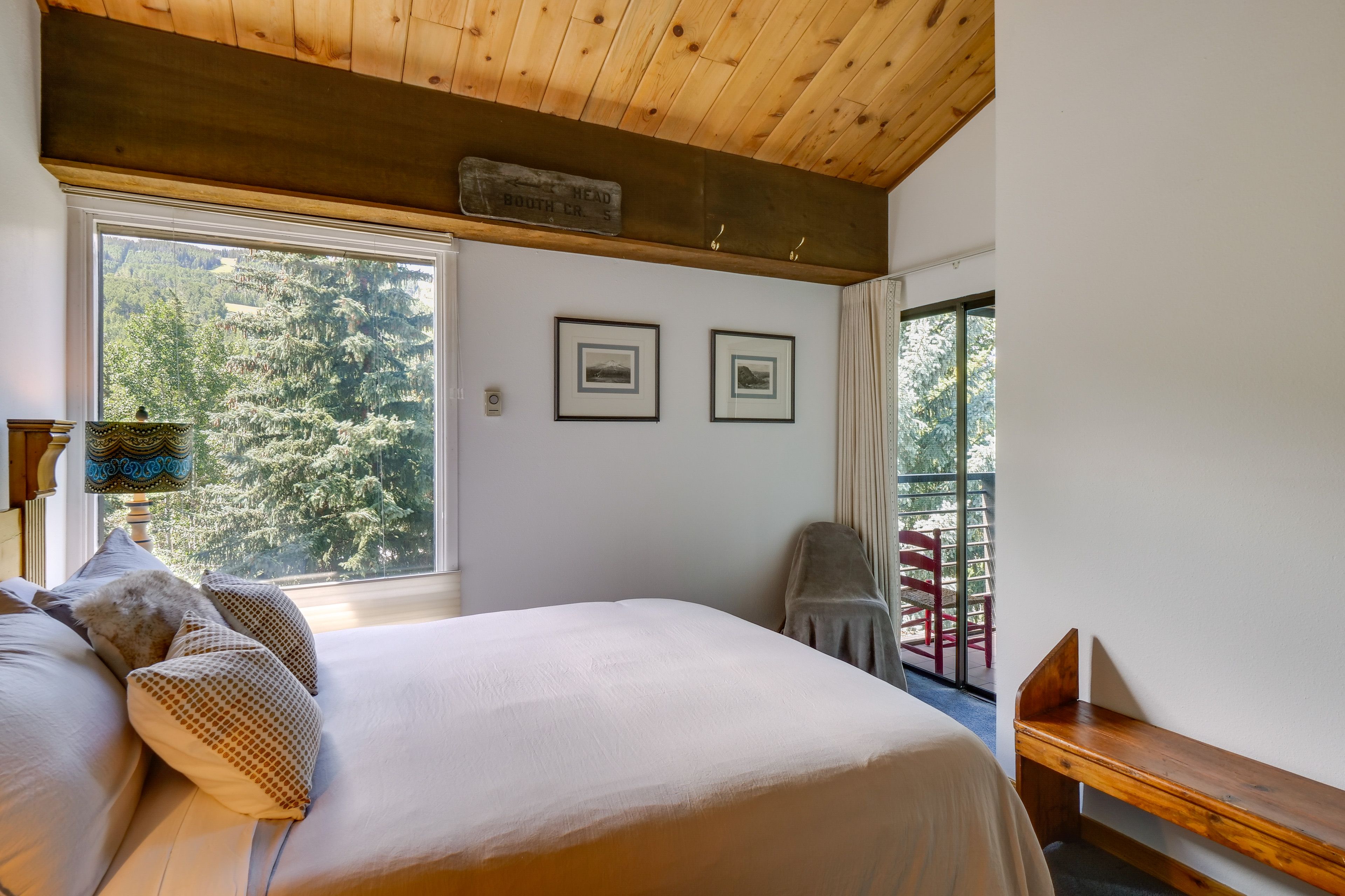 Bedroom 1 | Queen Bed | Linens Provided