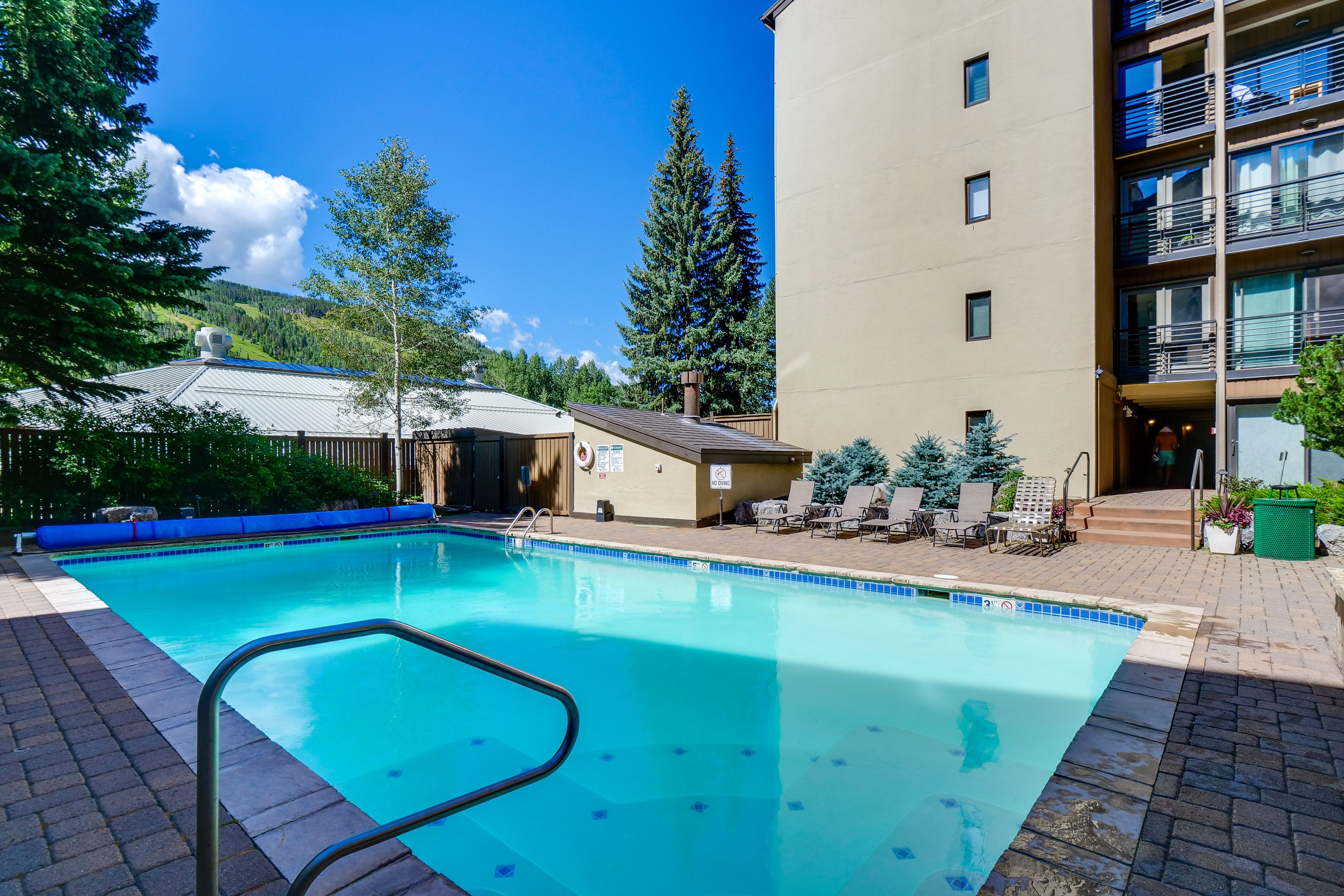 Vail Vacation Rental | 2BR | 1BA | 900 Sq Ft | Step-Free Access