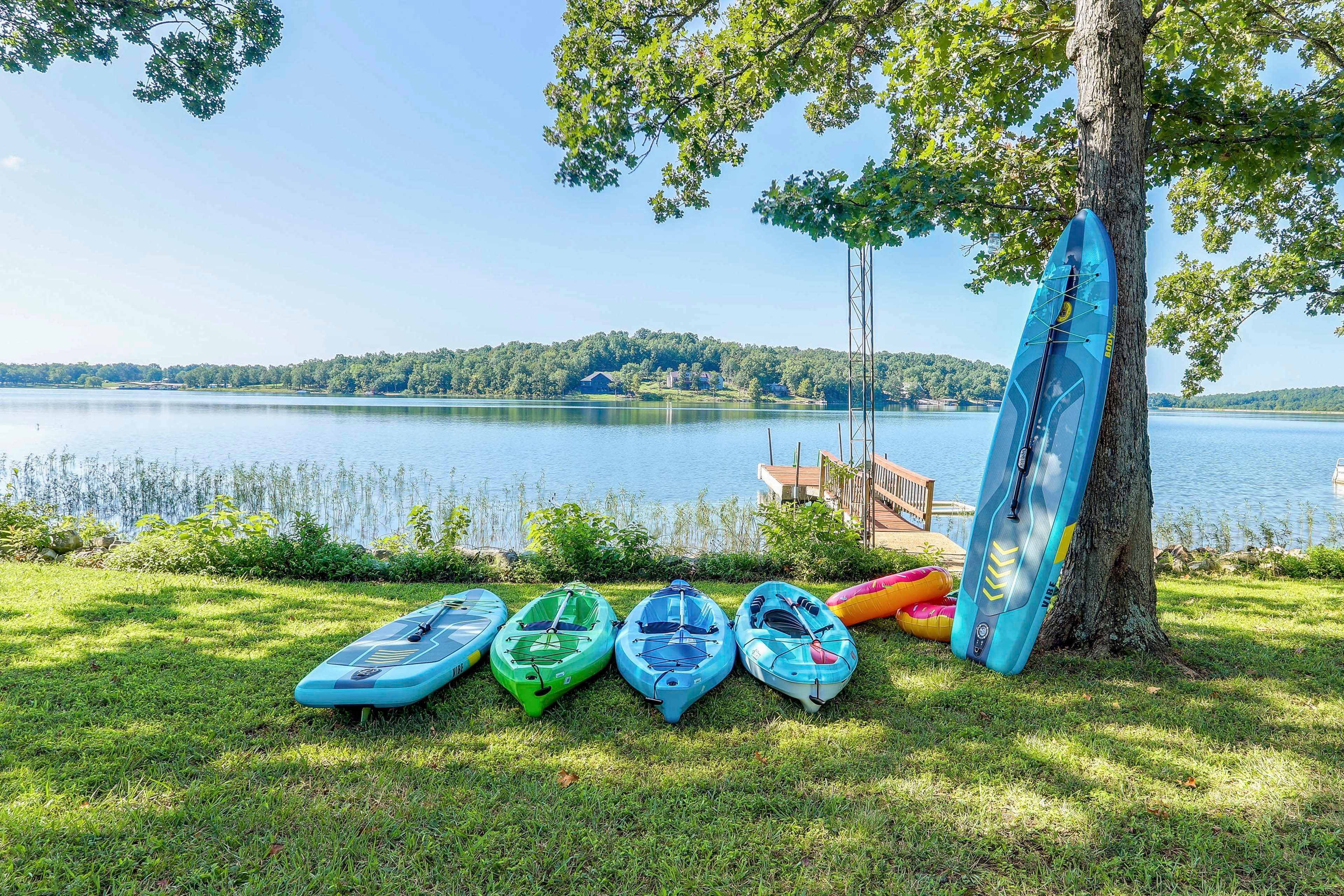 Crown Lake Access (On-Site) | 2 Paddleboards | 3 Kayaks