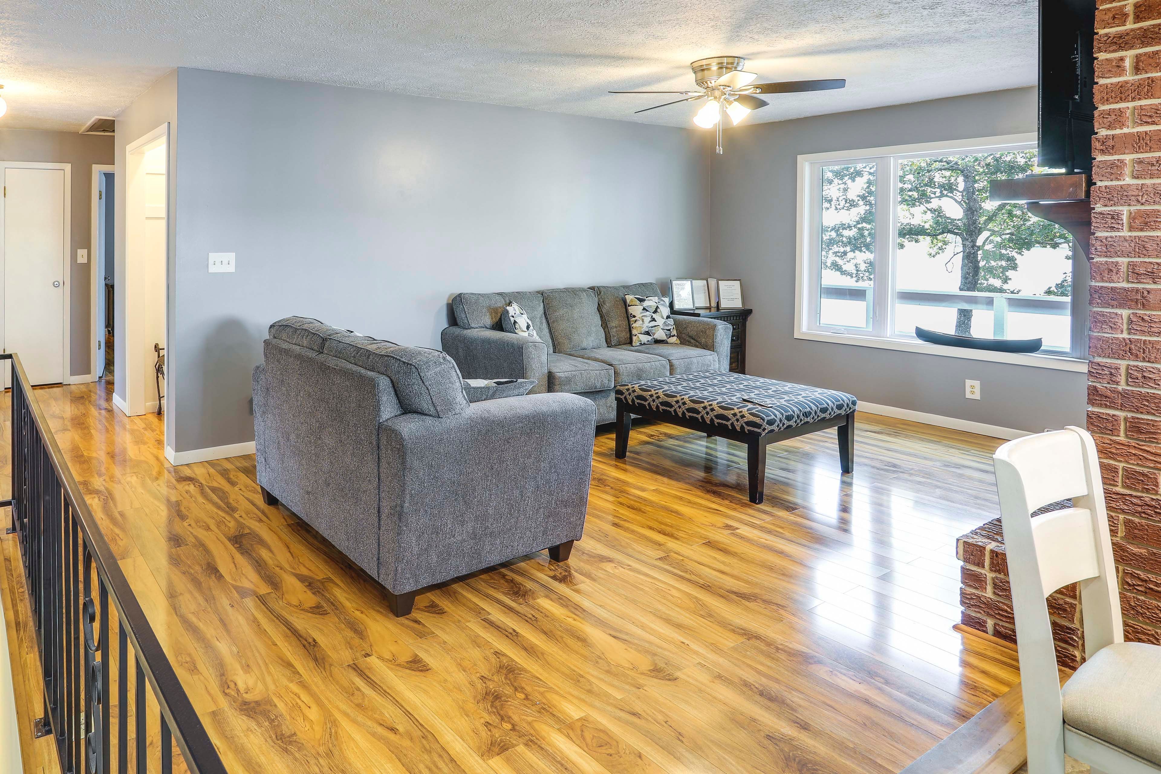 Living Room | Smart TV | Central Heating & A/C | Ceiling Fans | Main Level