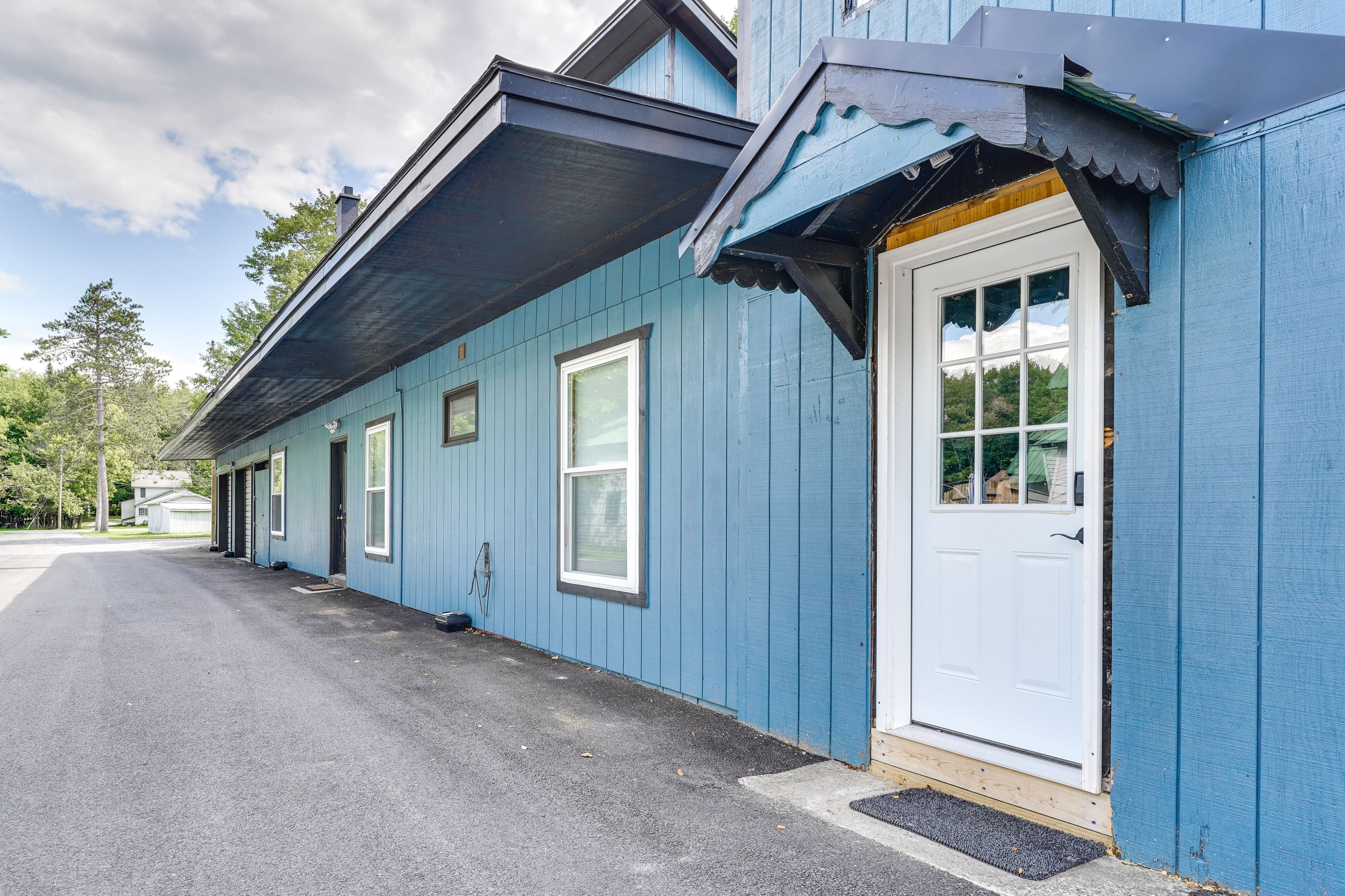 Property Exterior | Keyless Entry