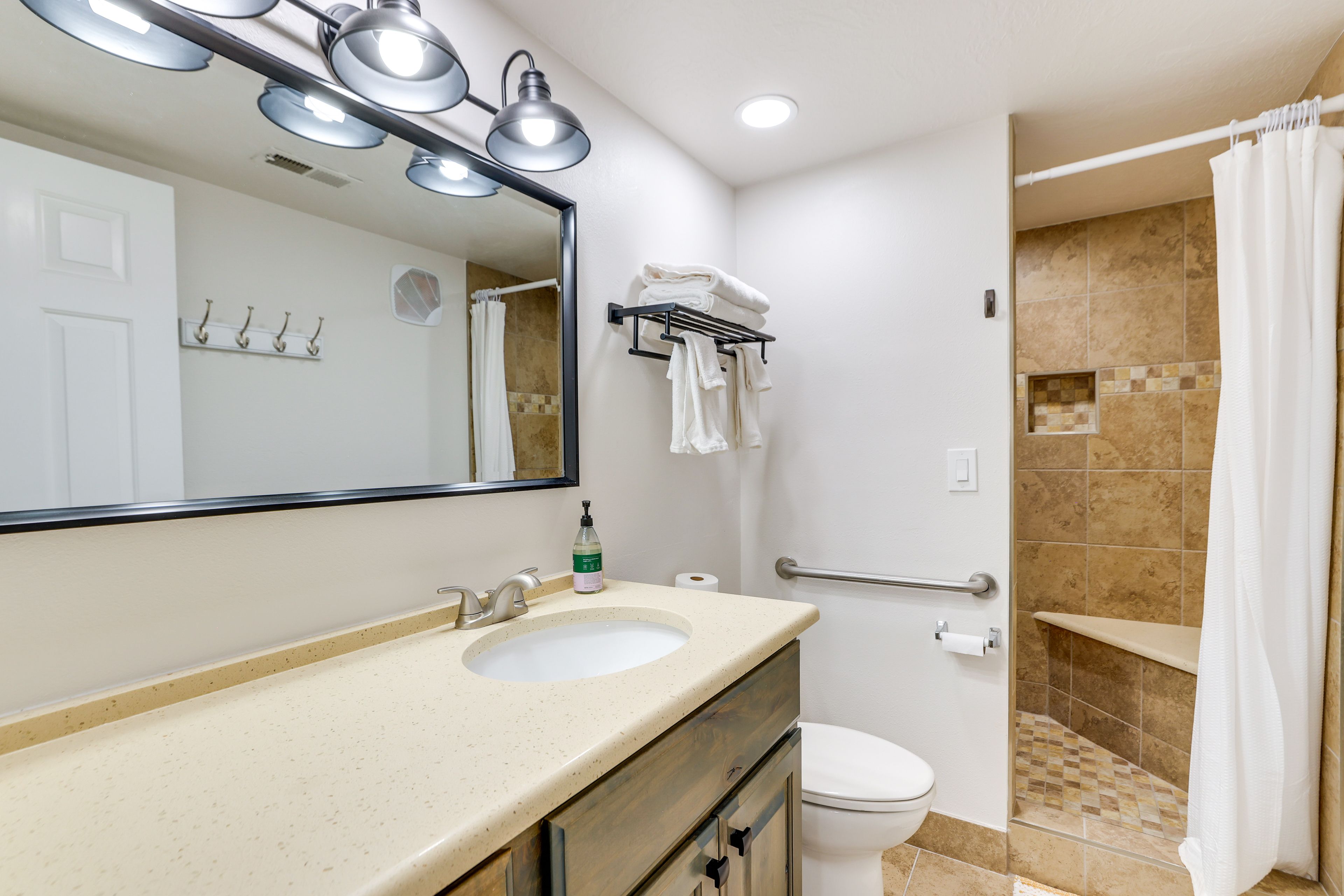 En-Suite Bathroom | Complimentary Toiletries | Walk-In Shower
