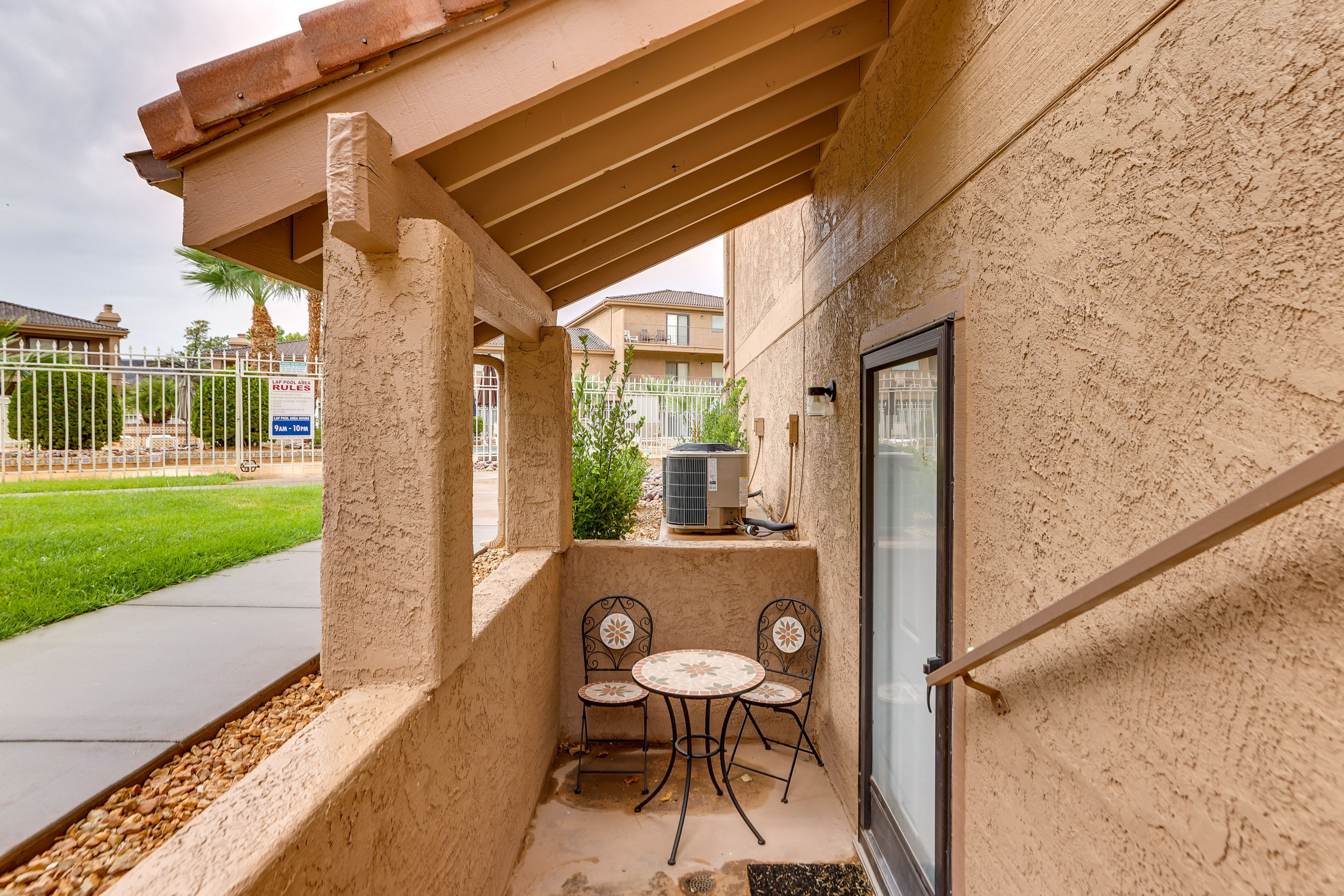Front Entry | Steps to Pool