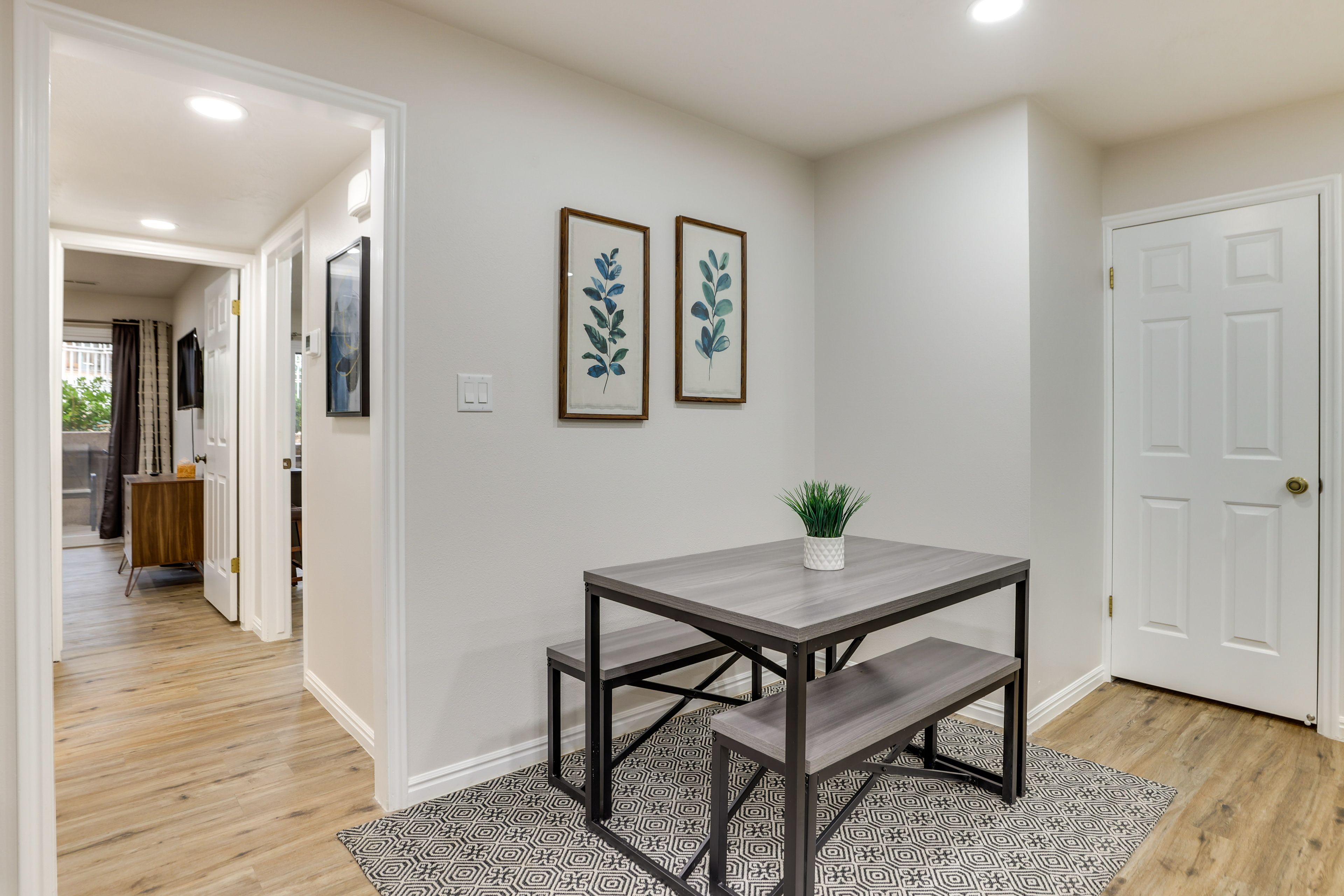 Dining Area | Dishware & Flatware Provided | Breakfast Bar w/ Additional Seating