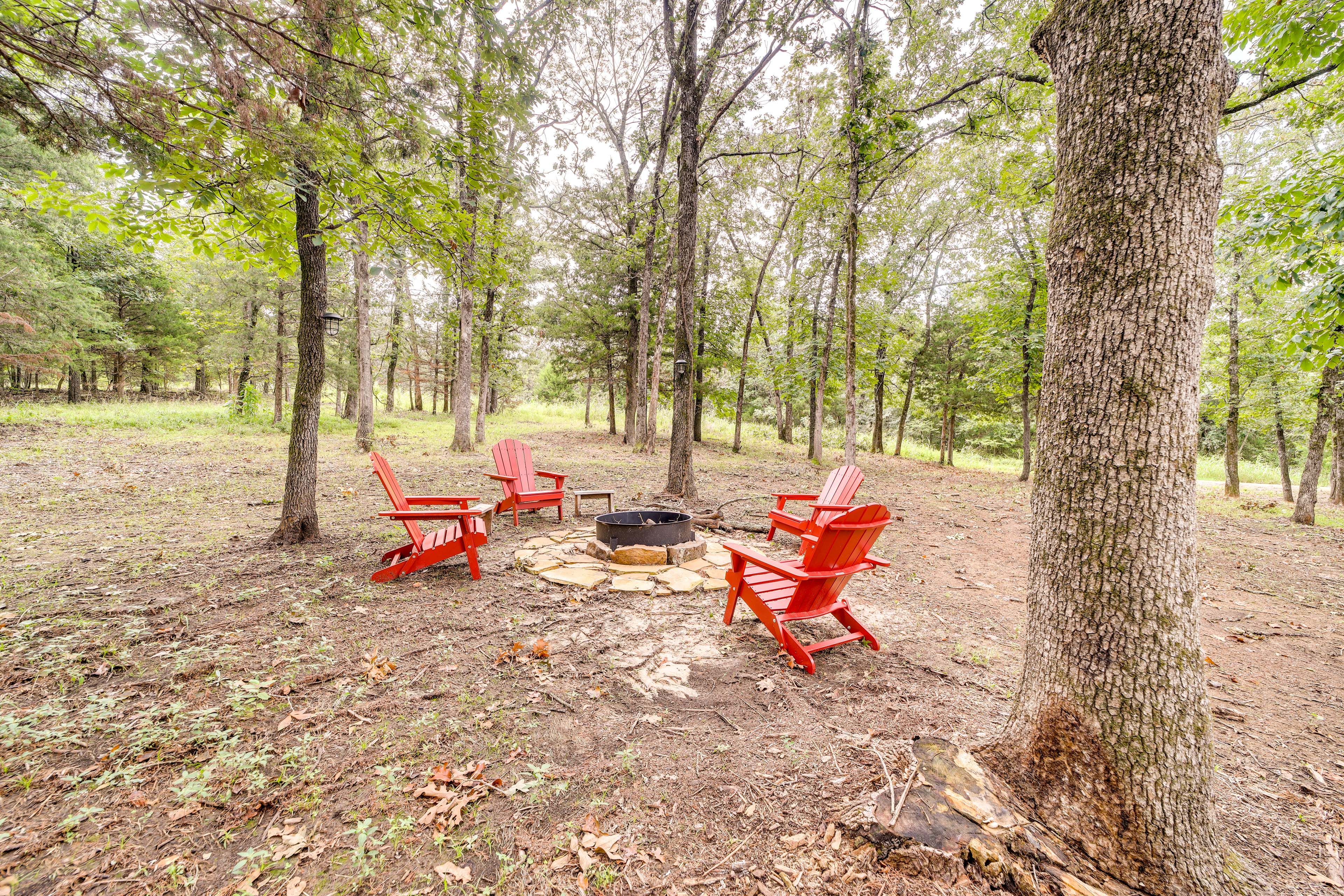 Fire Pit w/ Seating