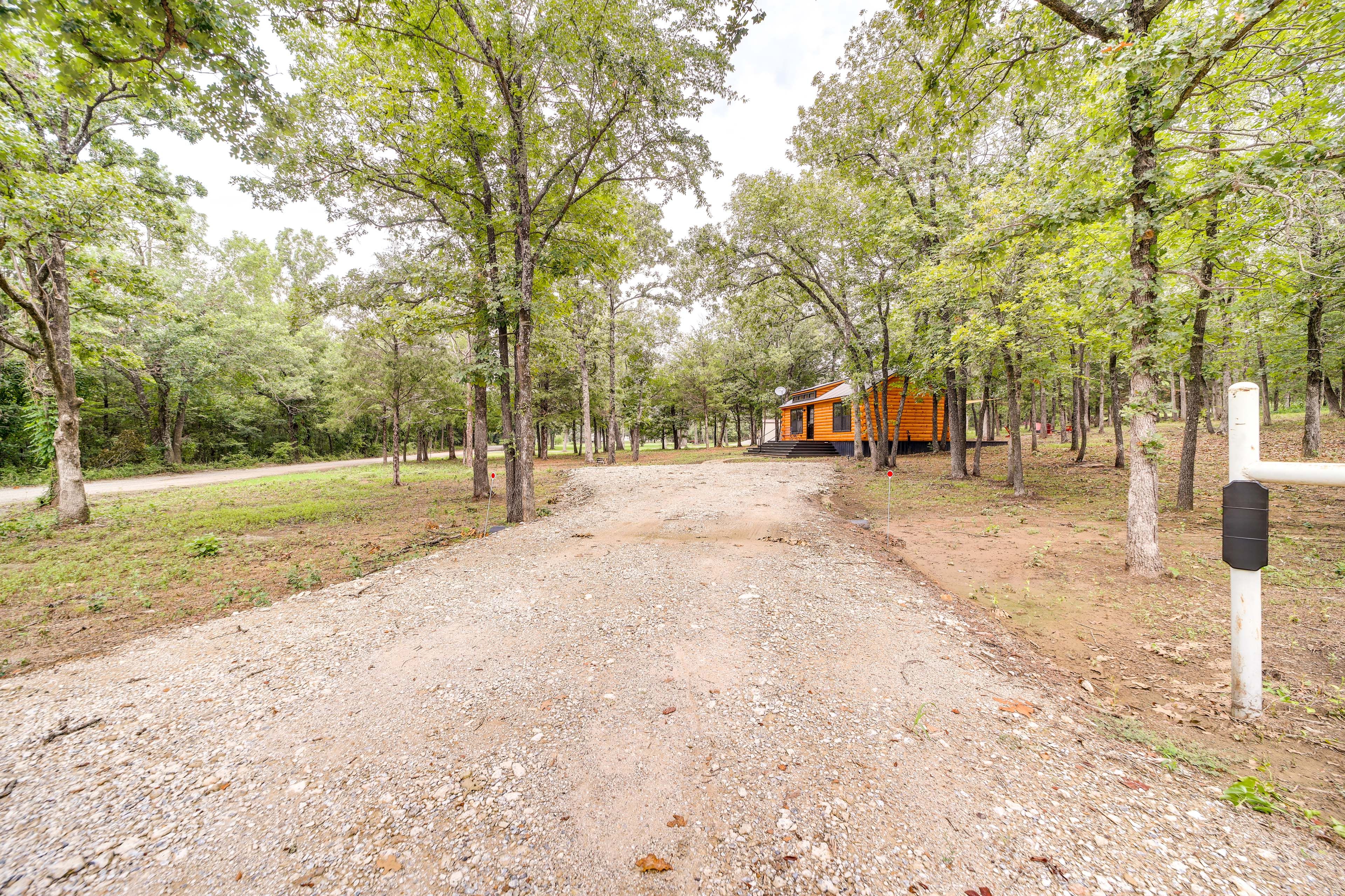 Parking | Gravel Driveway (2 Vehicles) | RV/Trailer Parking Available