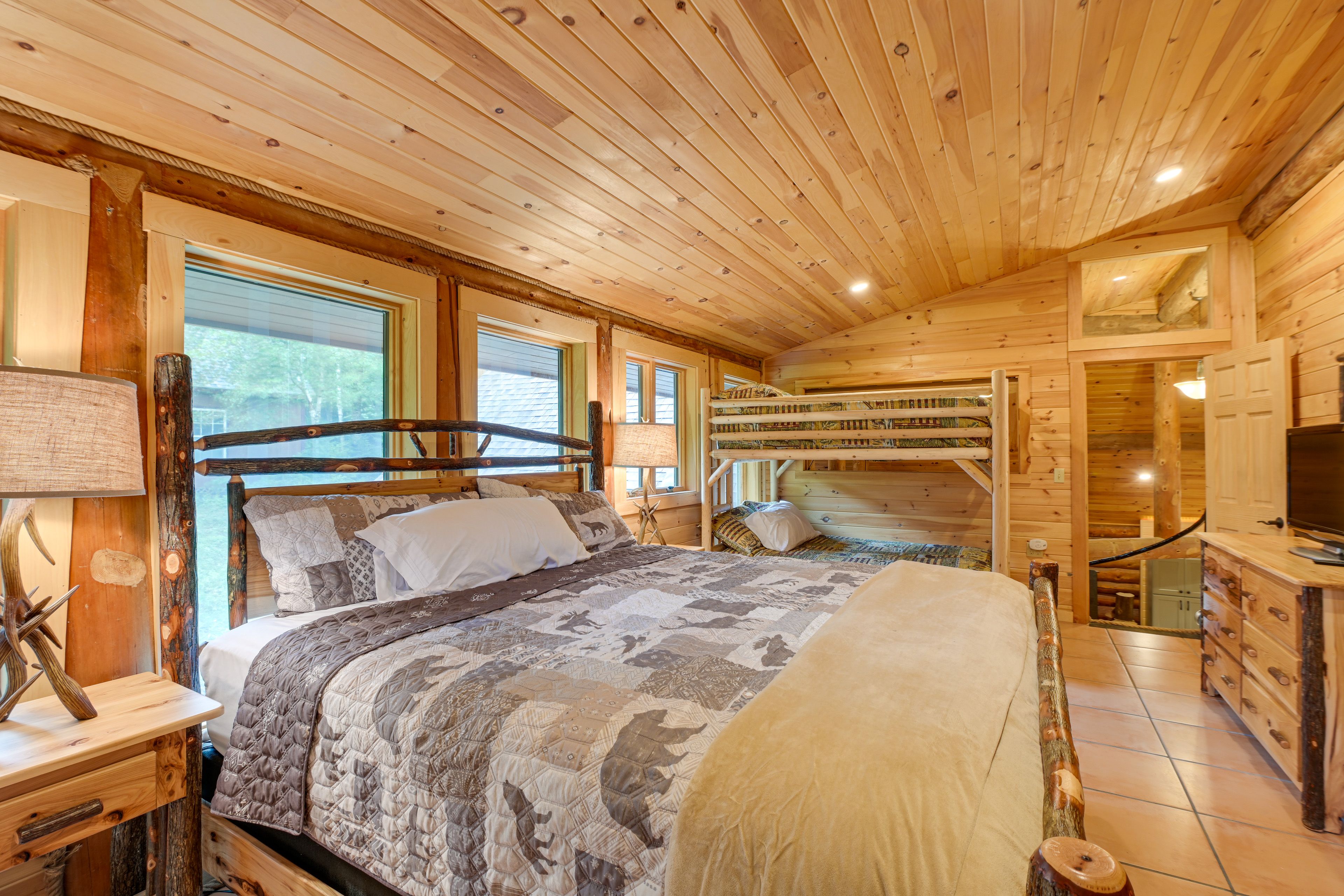 Bedroom 1 | King Bed | Full Bunk Bed | Smart TV | Linens Provided
