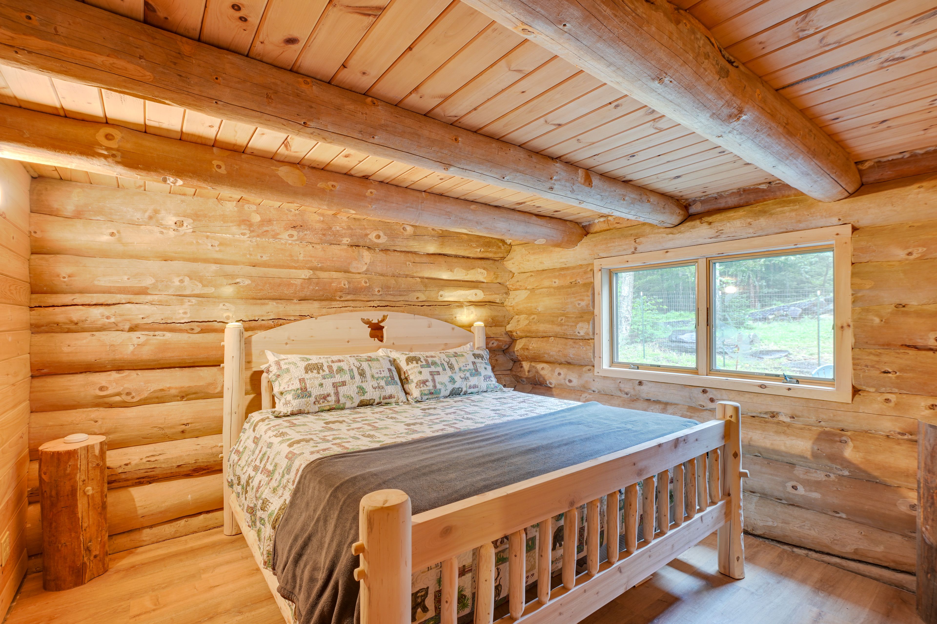 Bedroom 2 | King Bed