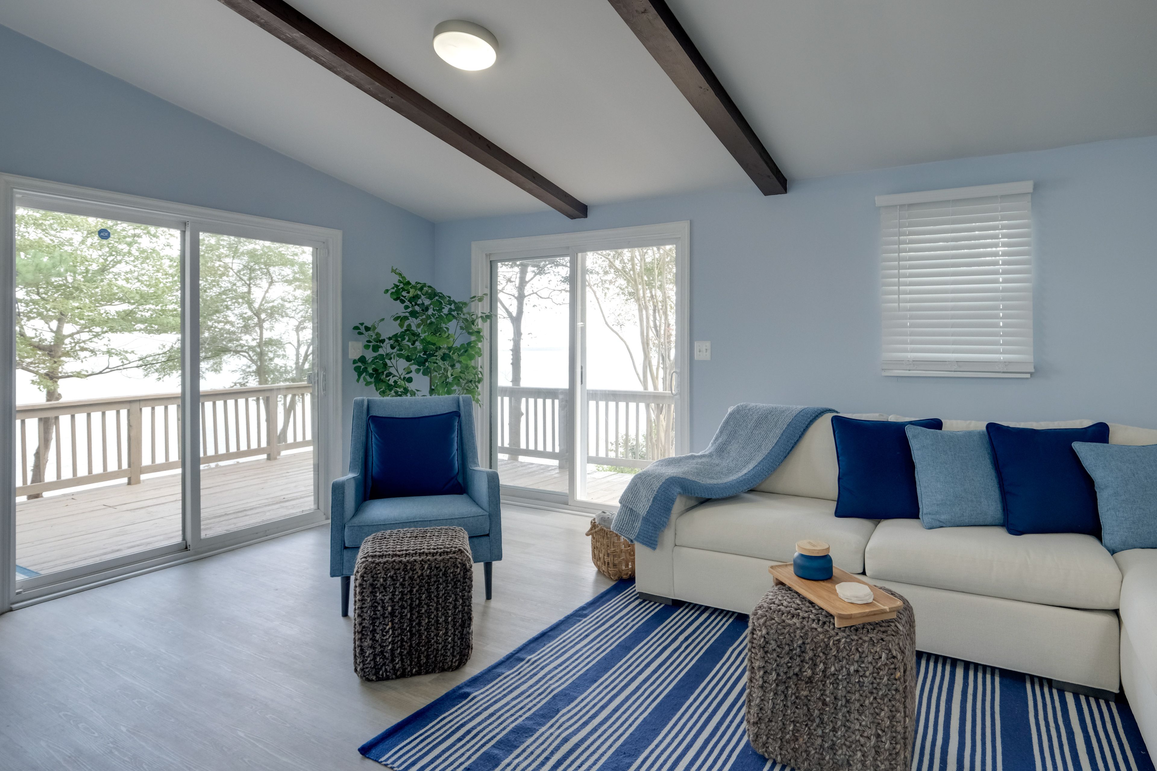 Living Room | Main Level