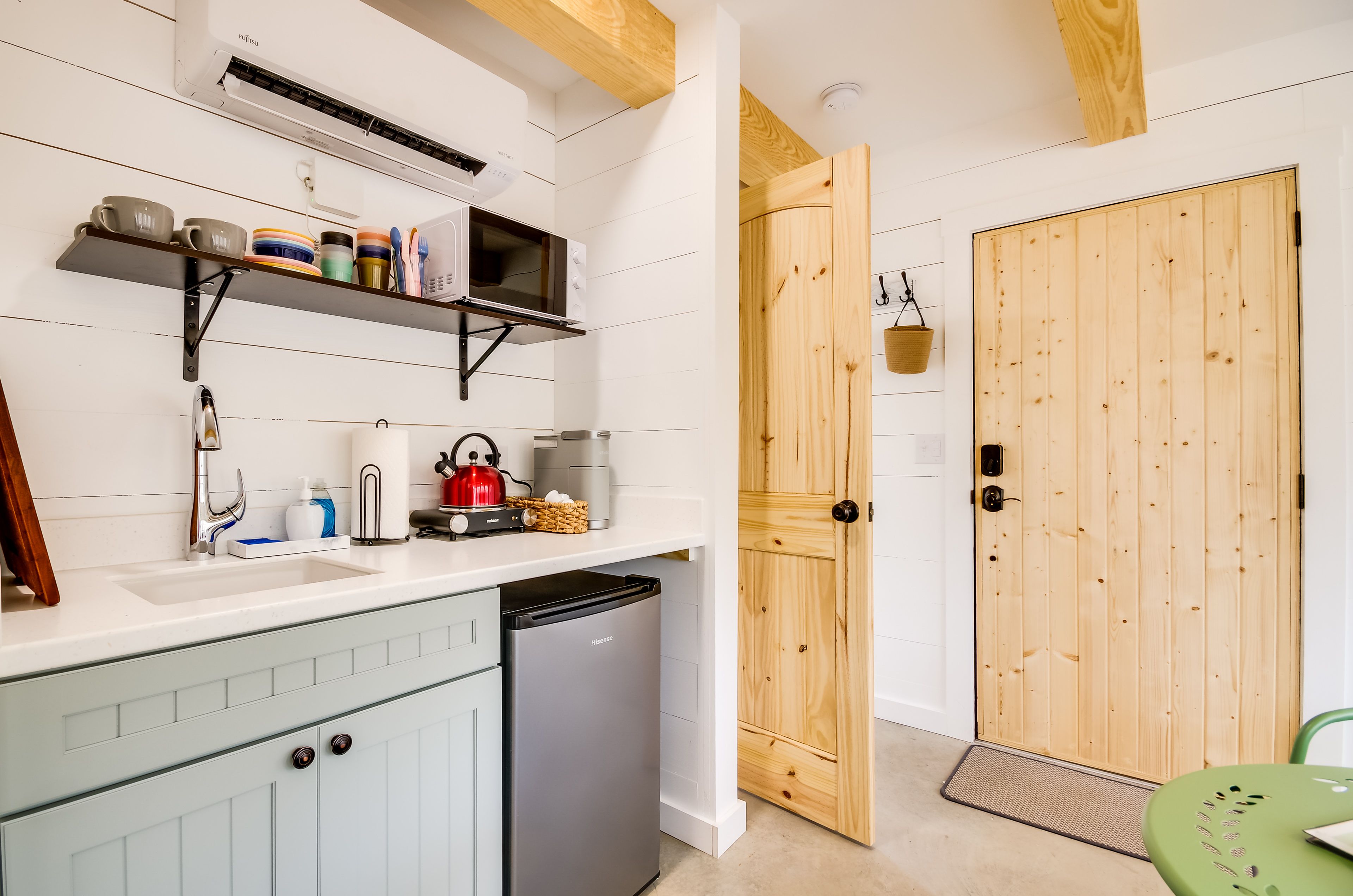 Guest House | Kitchenette | Cooking Basics