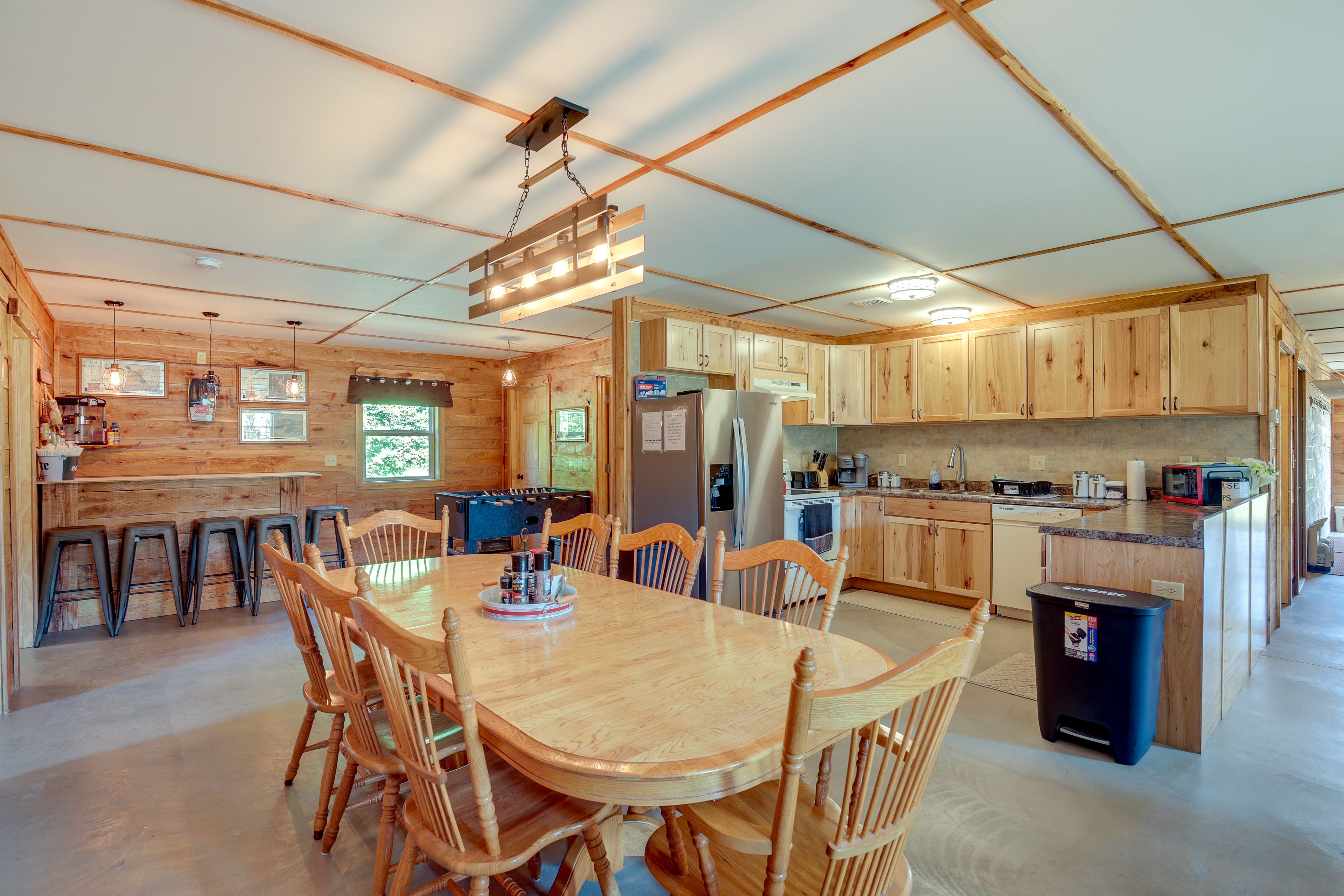 Dining Area | Dishware & Flatware Provided | Popcorn Machine Not For Guest Use