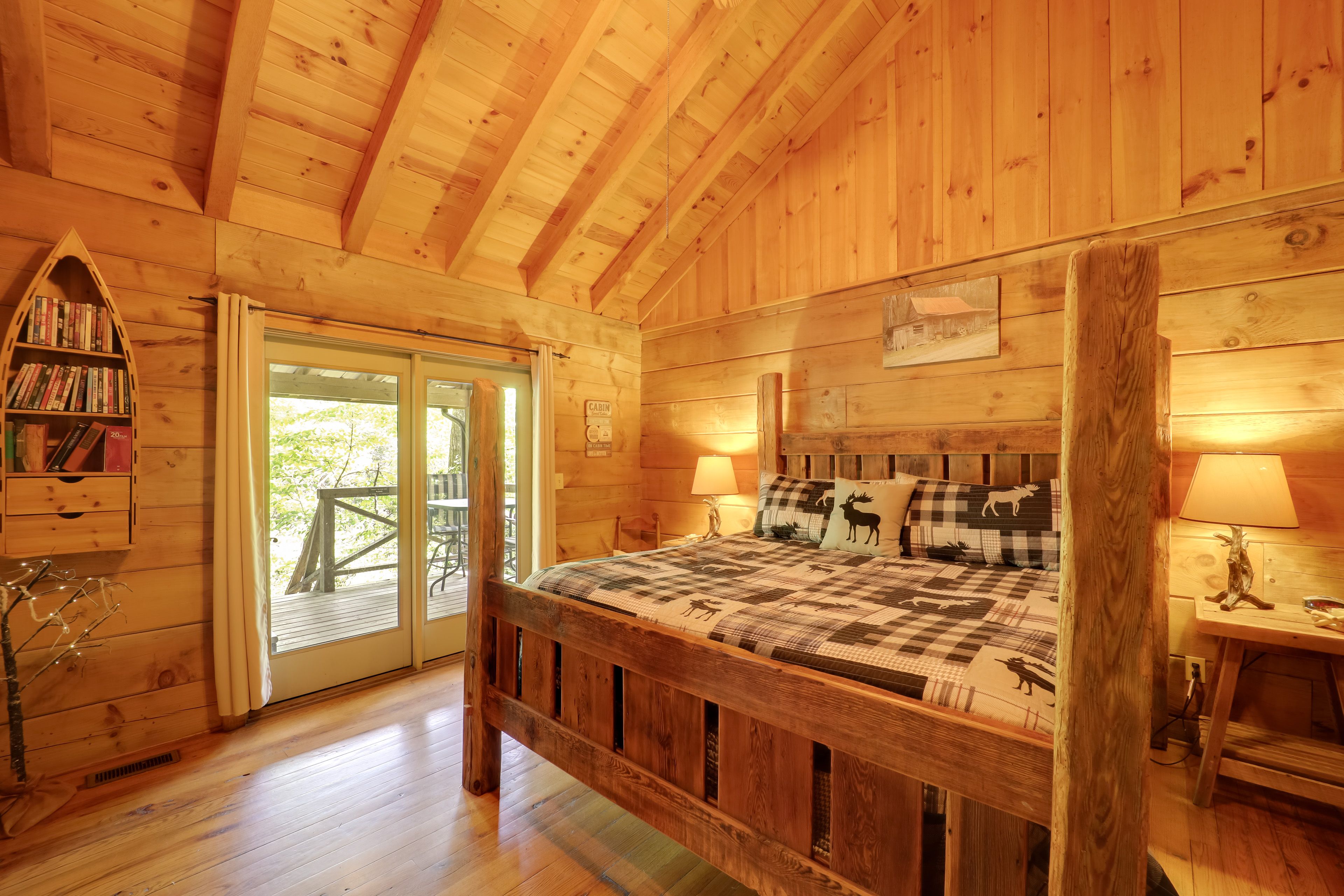 Bedroom | King Bed | Deck Access | Linens Provided