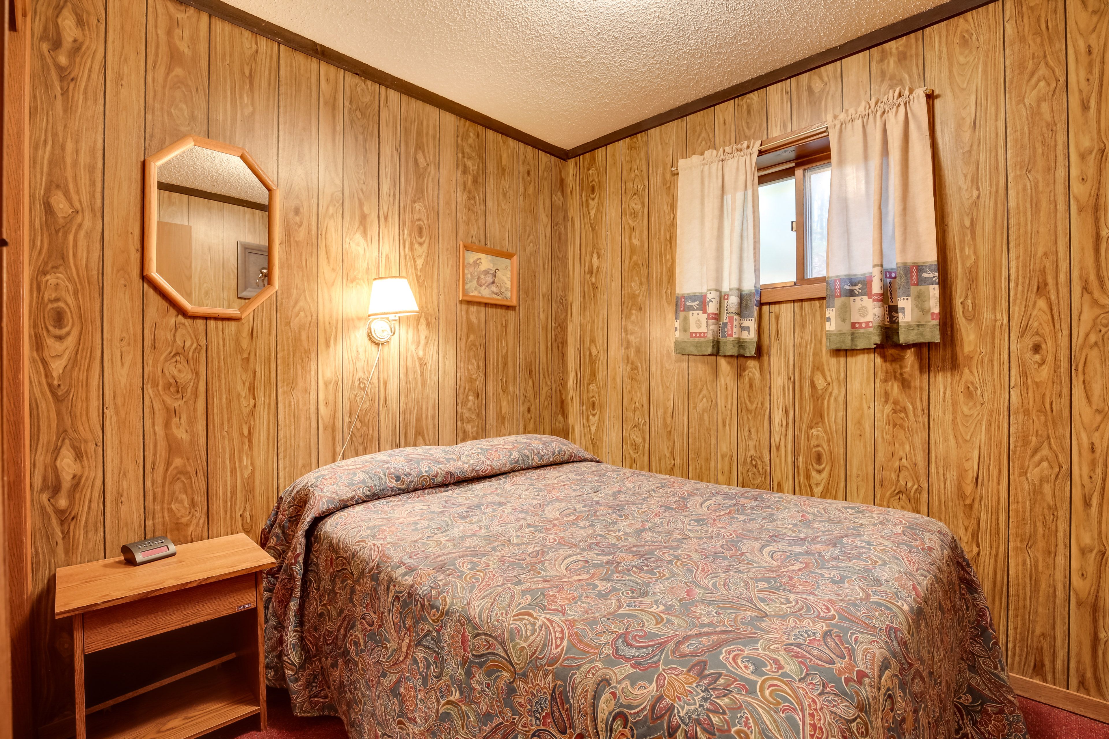 Bedroom 1 | Full Bed | Linens Provided