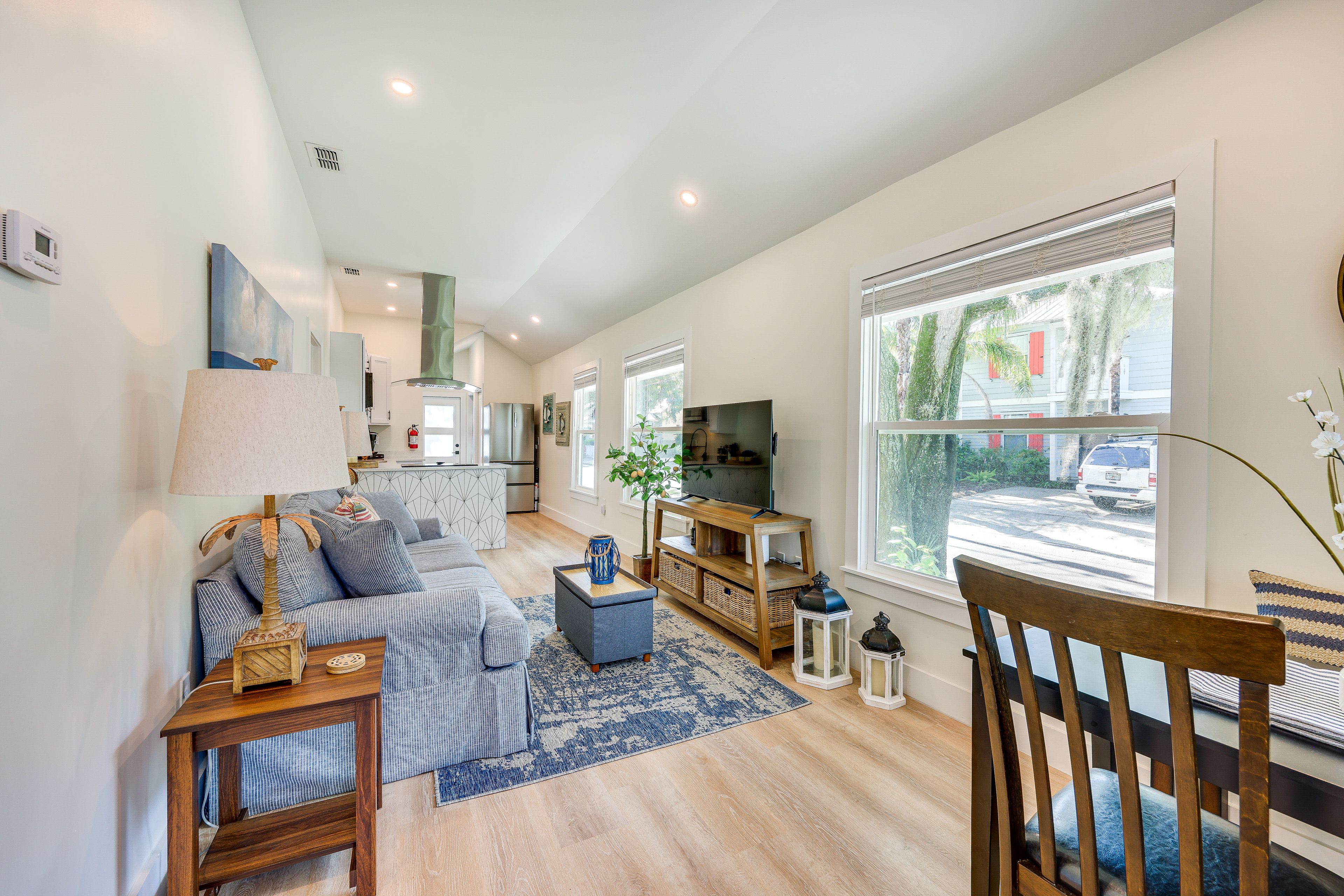 Living Room | Central A/C & Heating