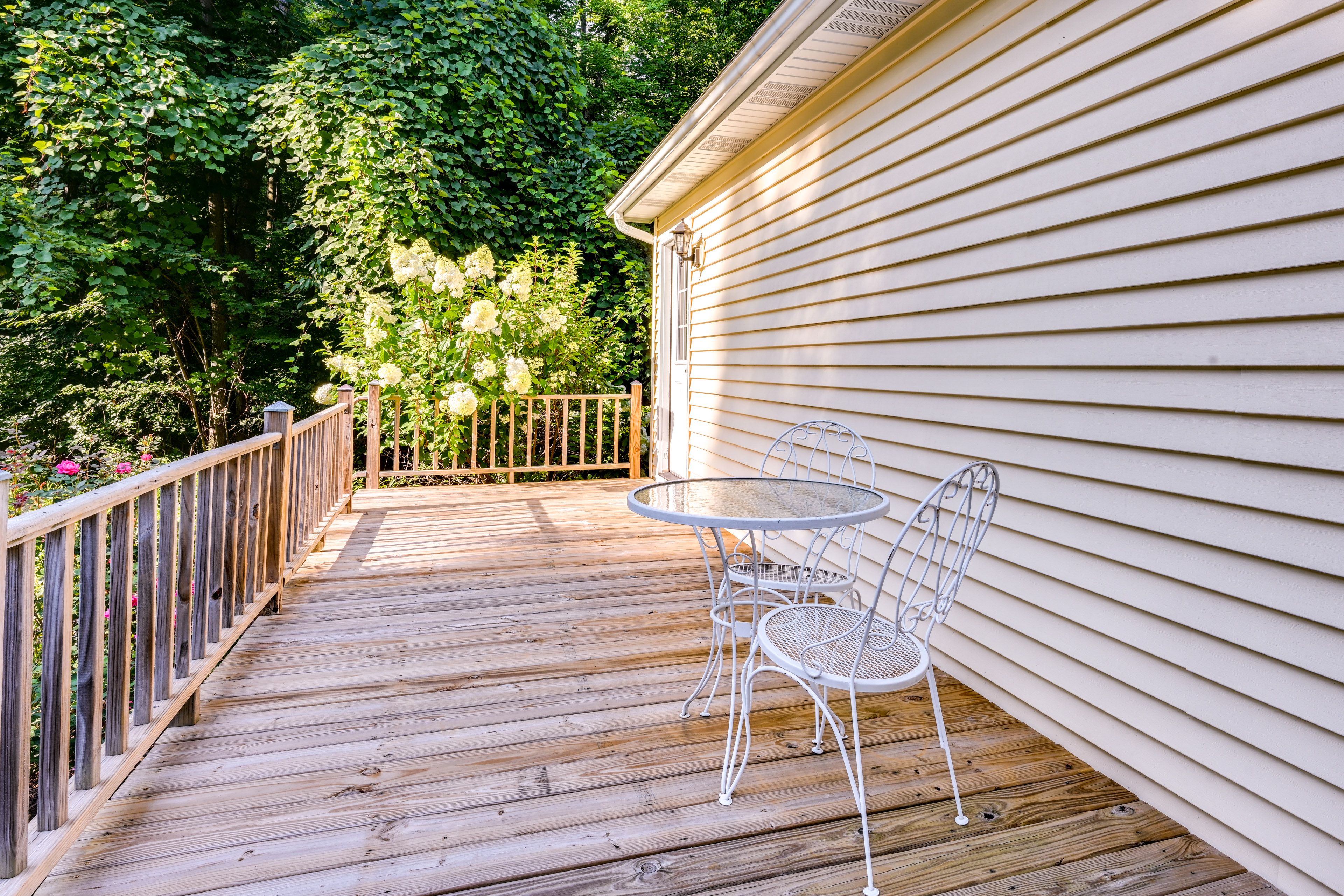 Cottage Exterior | Furnished Deck