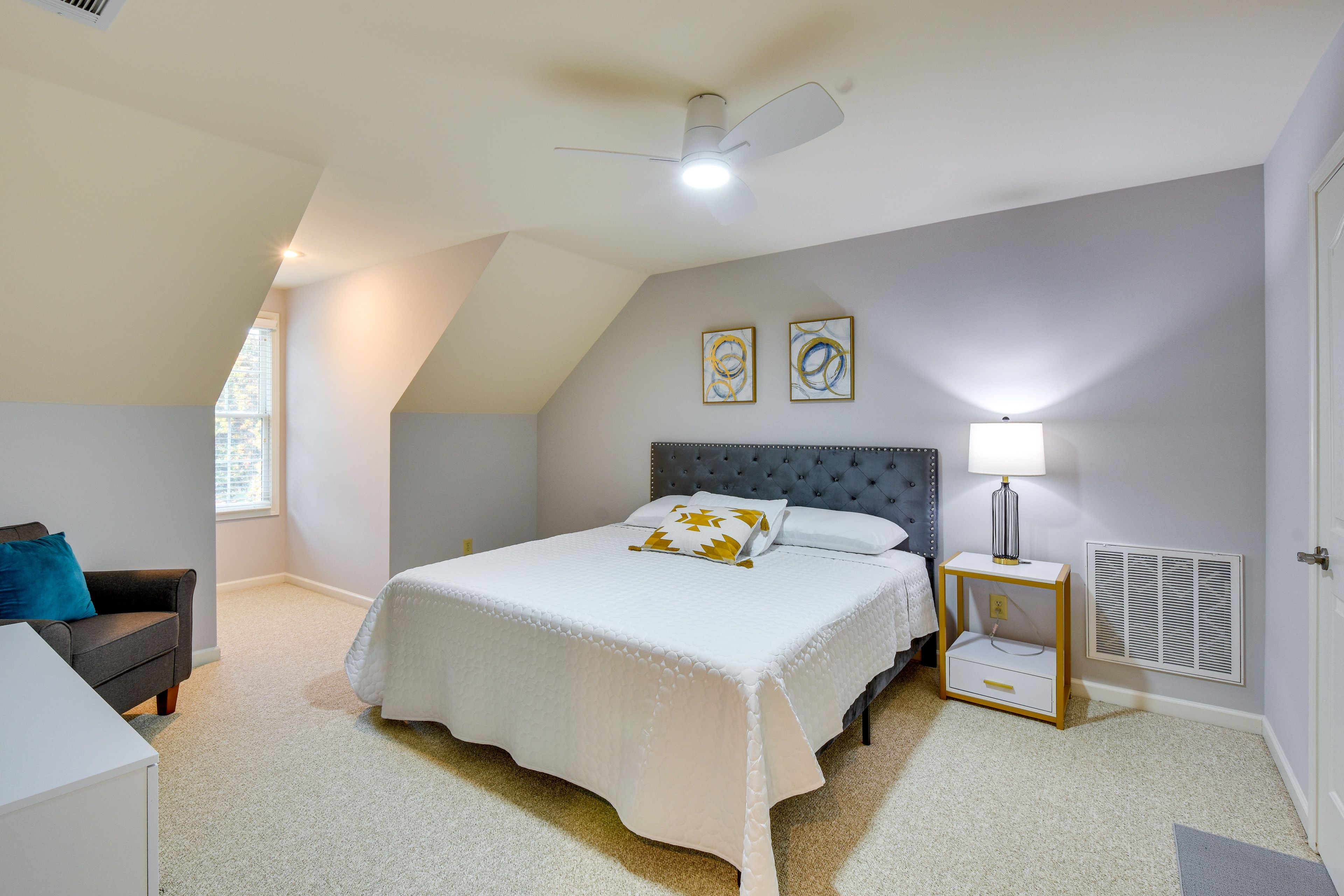 Bedroom 6 | King Bed