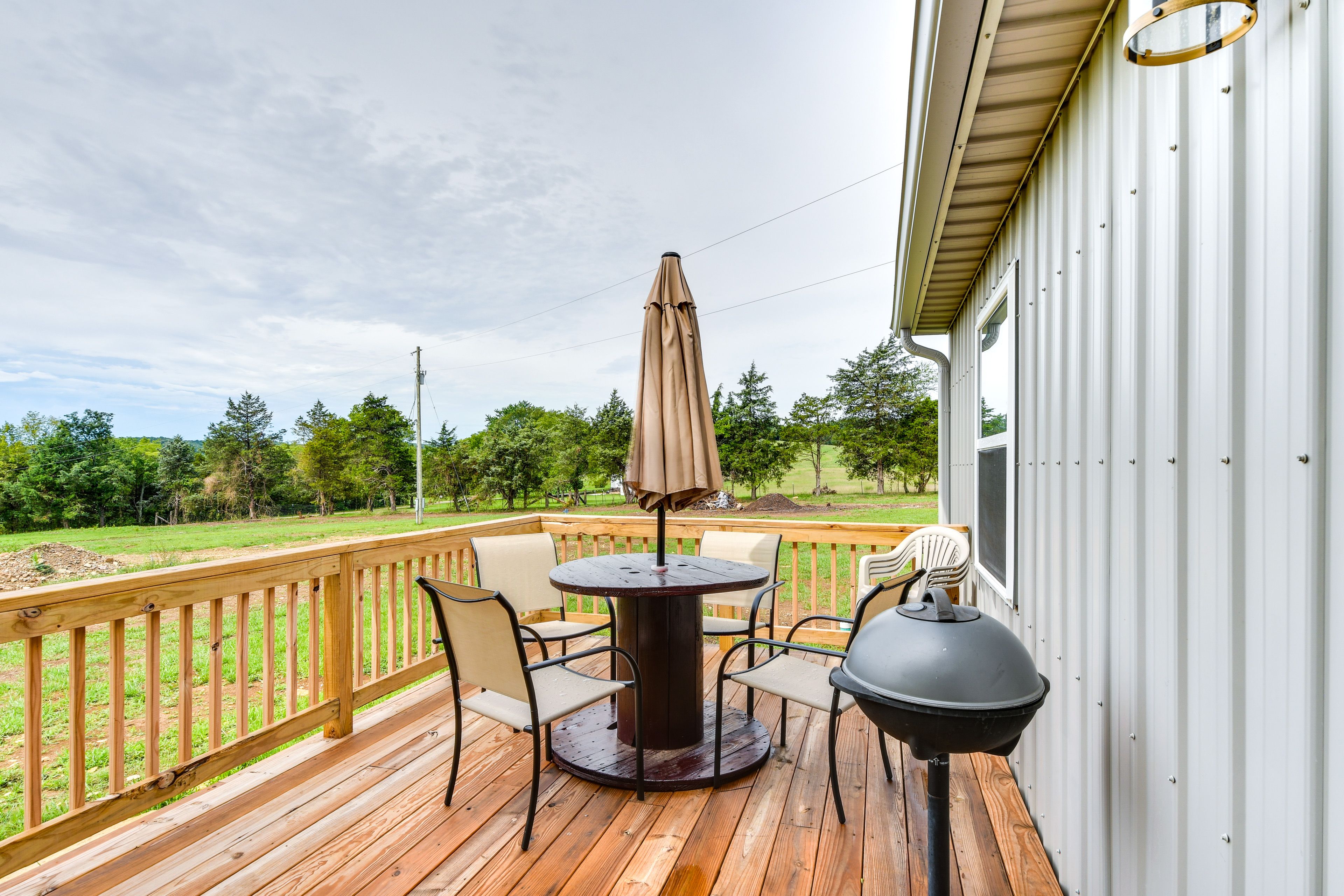 Private Deck | Dining Area | Electric Grill