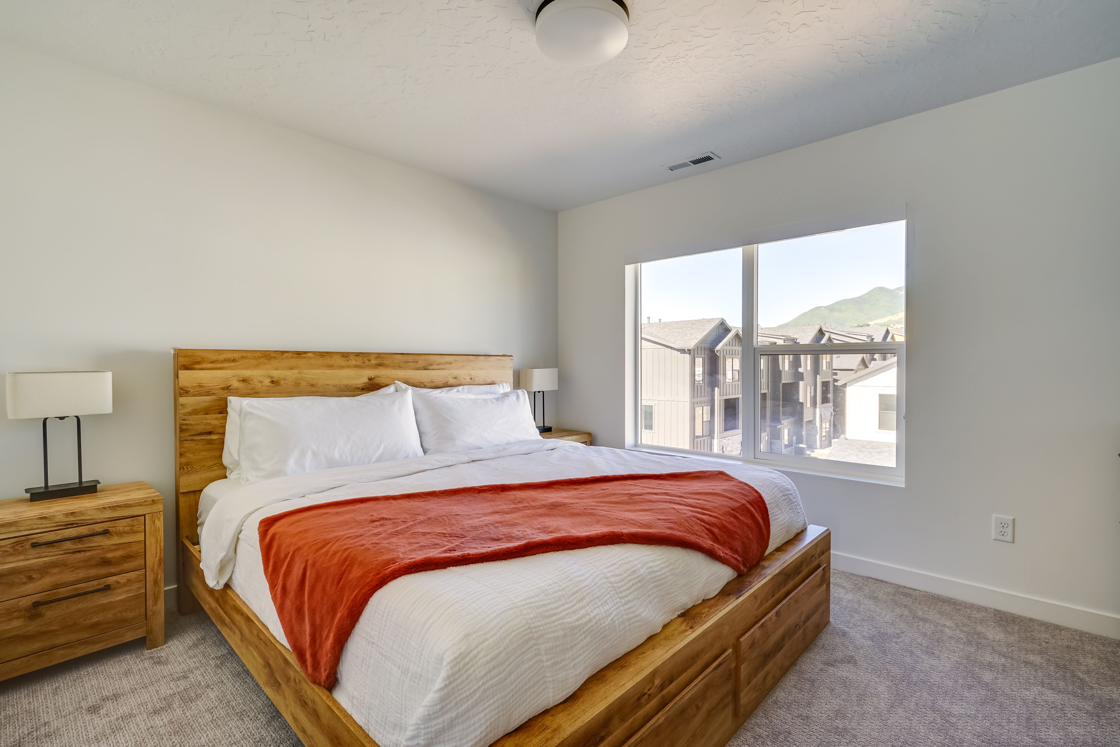 Bedroom 1 | King Bed | Linens Provided | Smart TV | En-Suite Bathroom