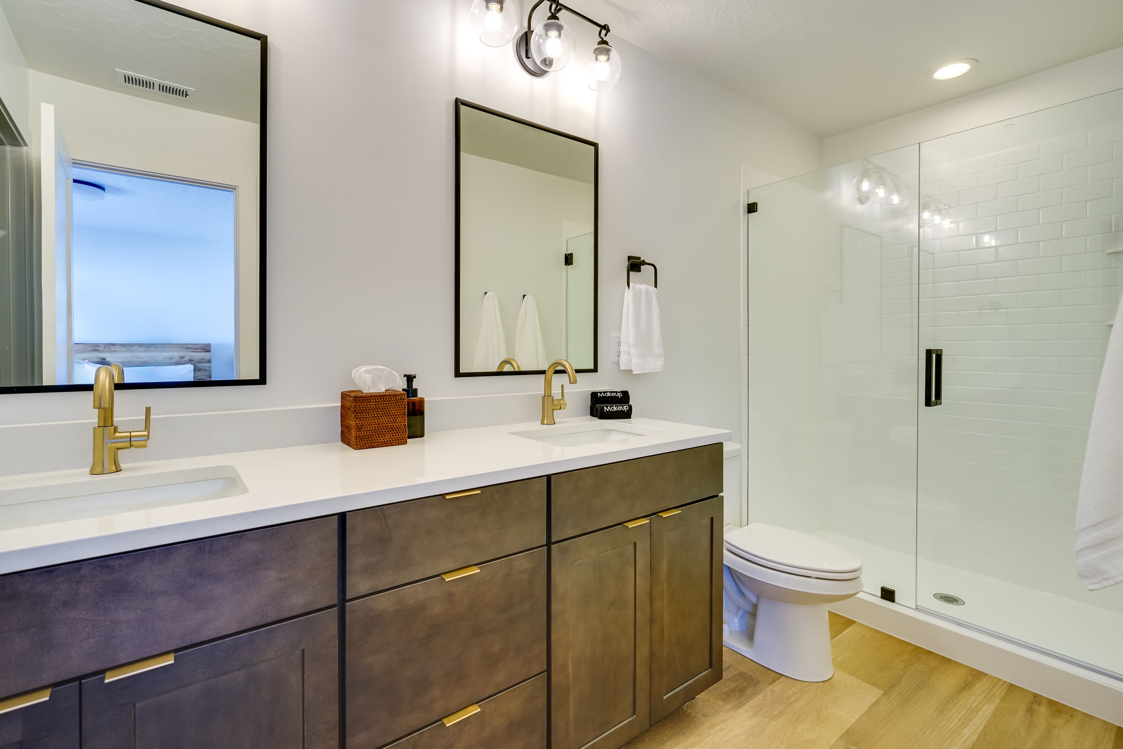 En-Suite Bathroom | Towels Provided | Complimentary Toiletries