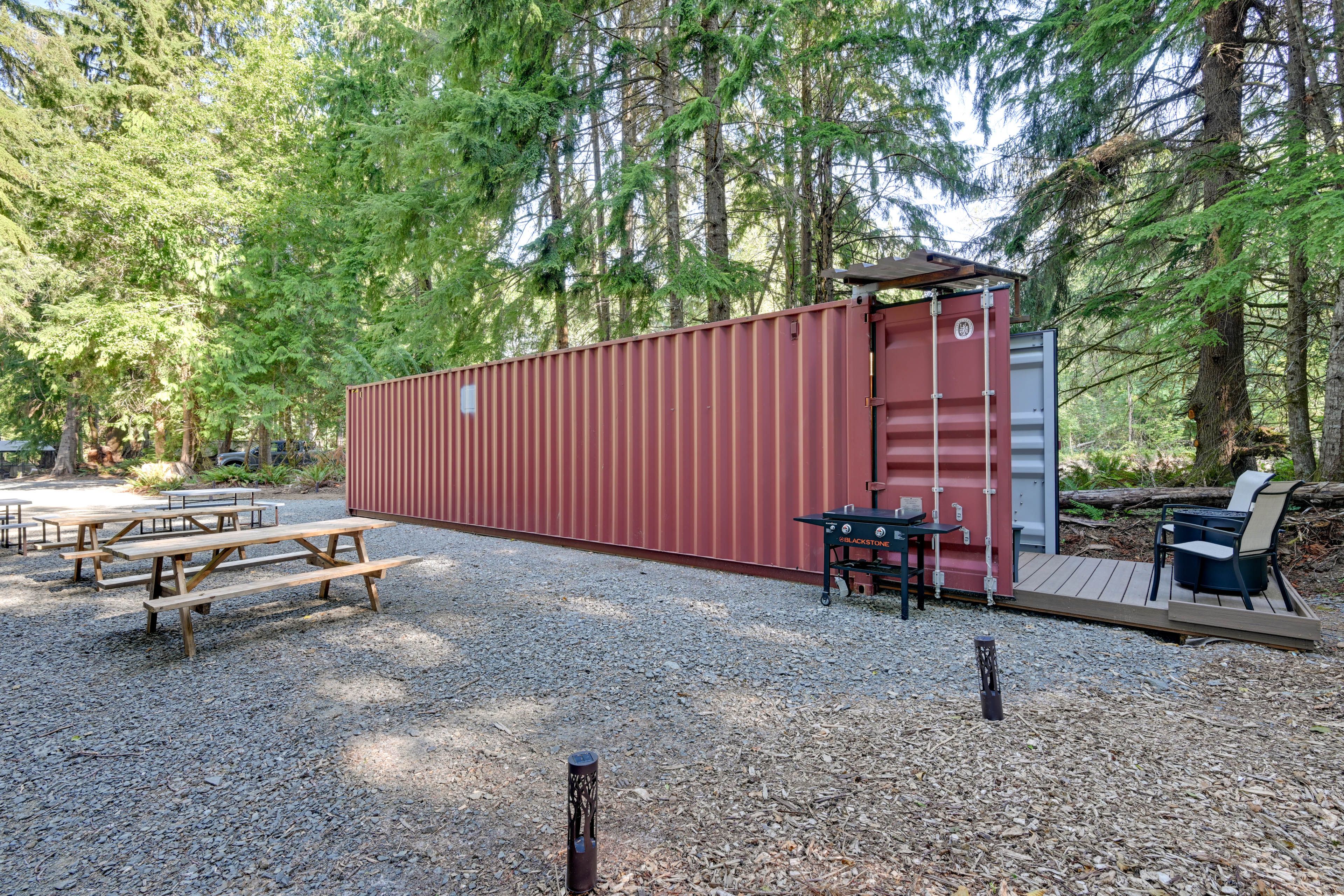 Studio Exterior | Griddle | Picnic Tables