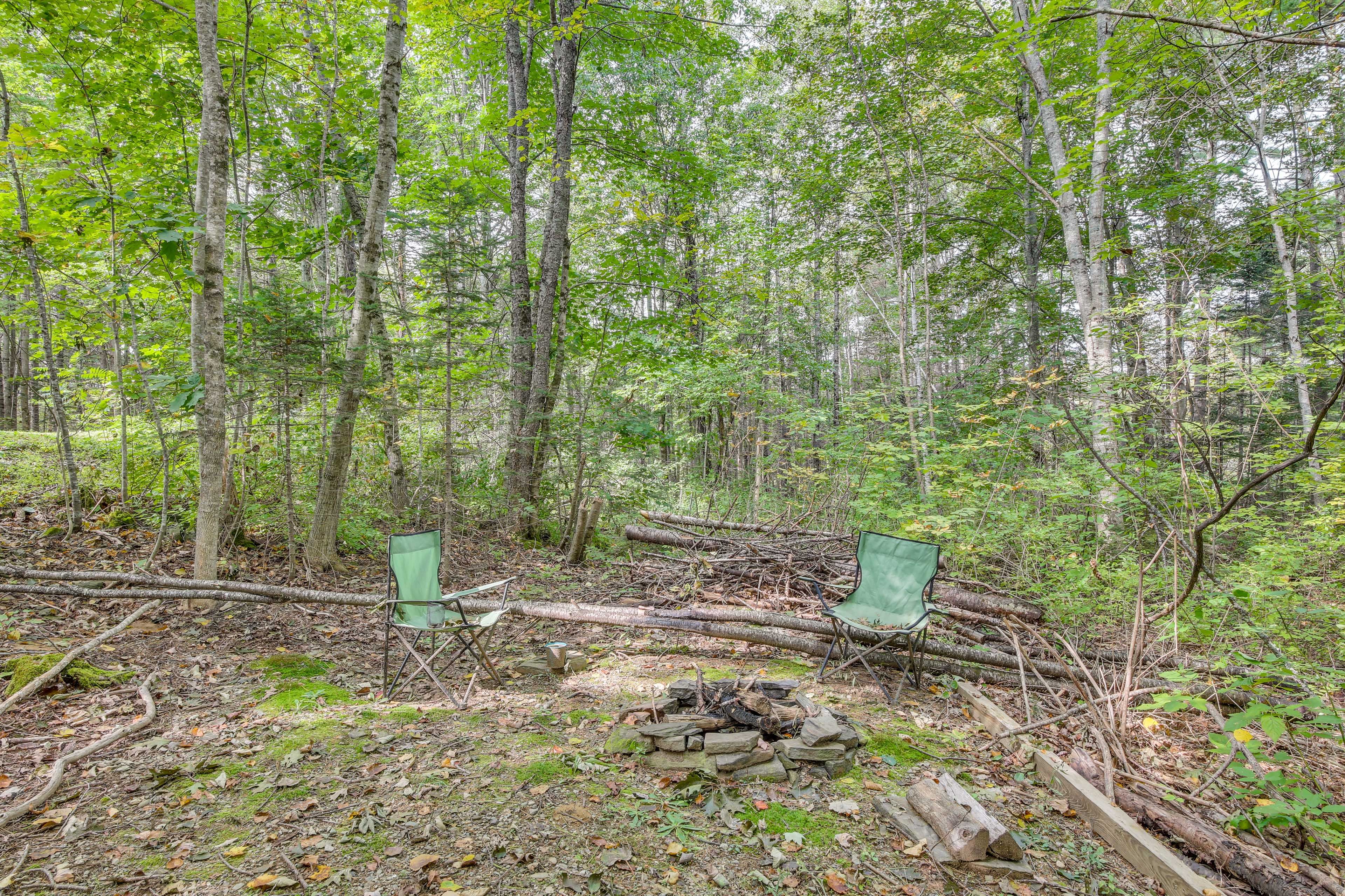 House Exterior | Wood-Burning Fire Pit