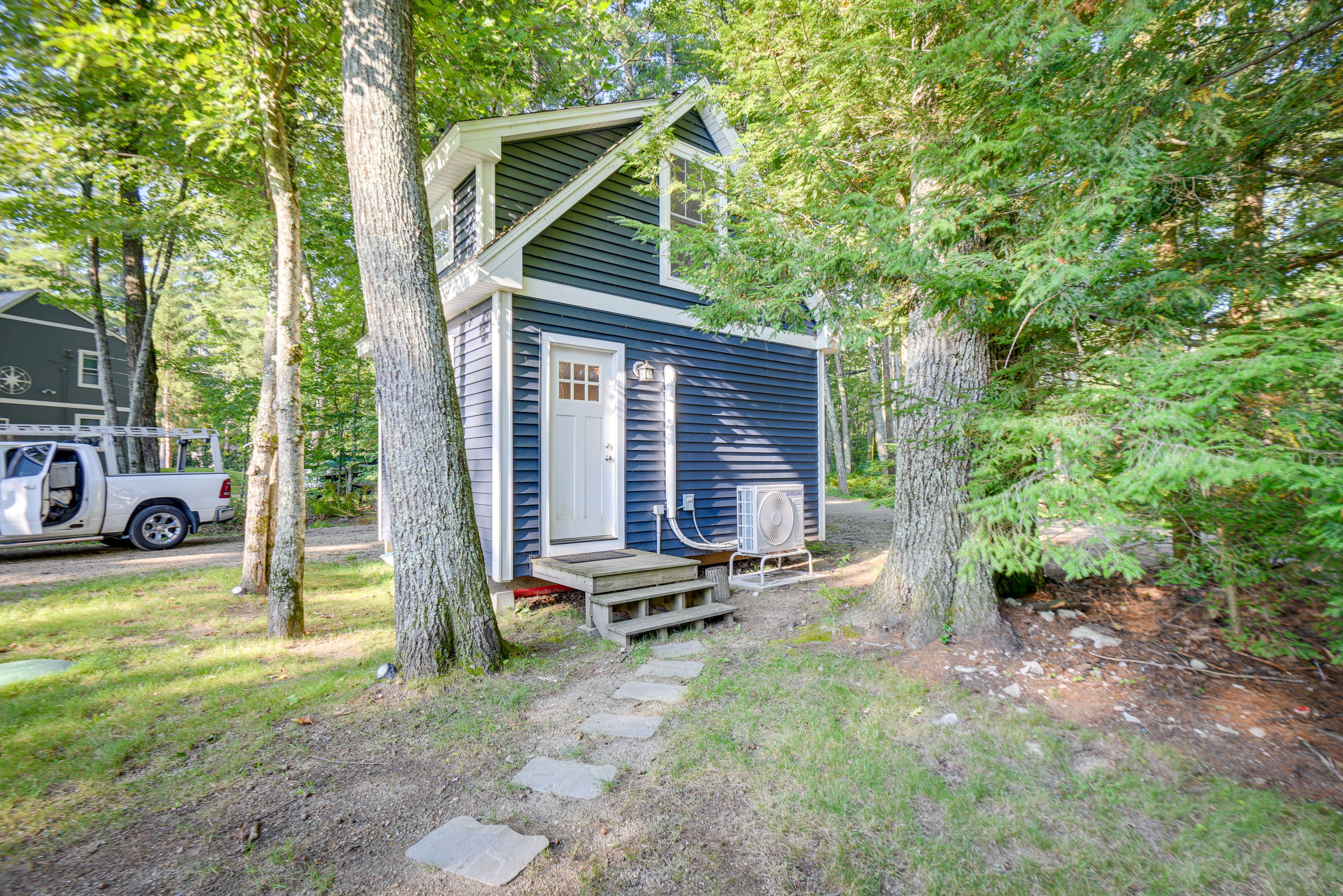 Bunkhouse Exterior