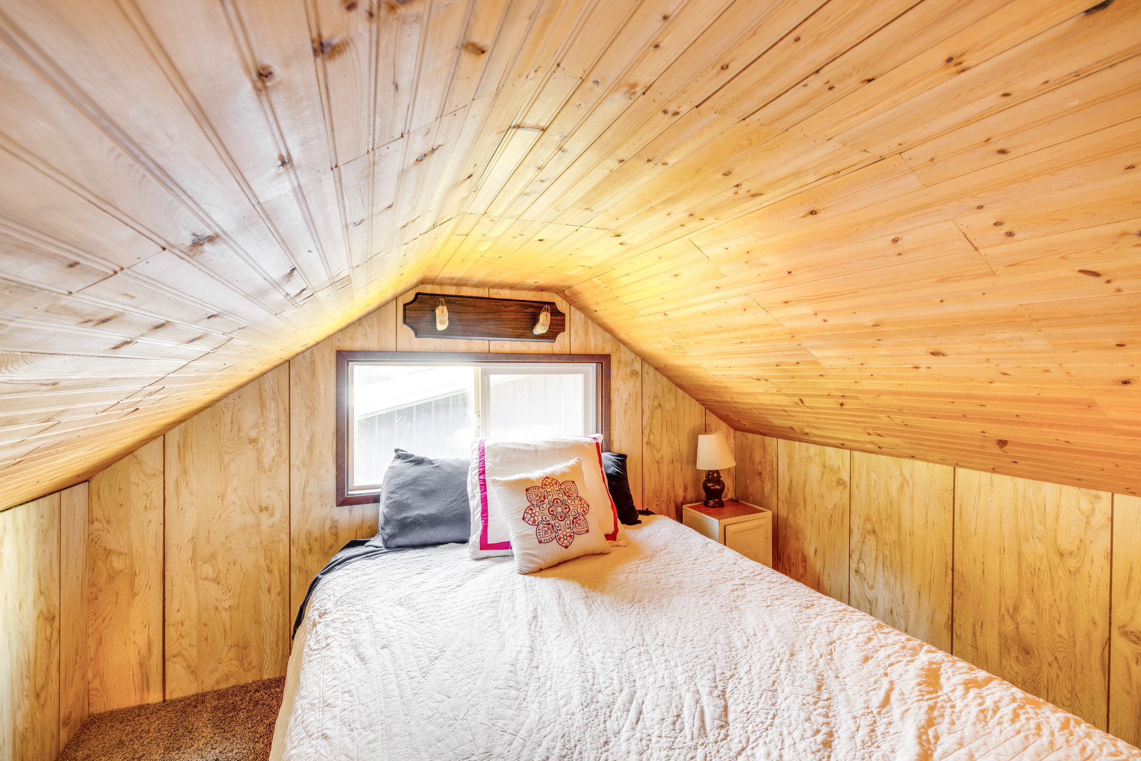 Loft | Queen Bed | 2nd Floor | Stairs Required