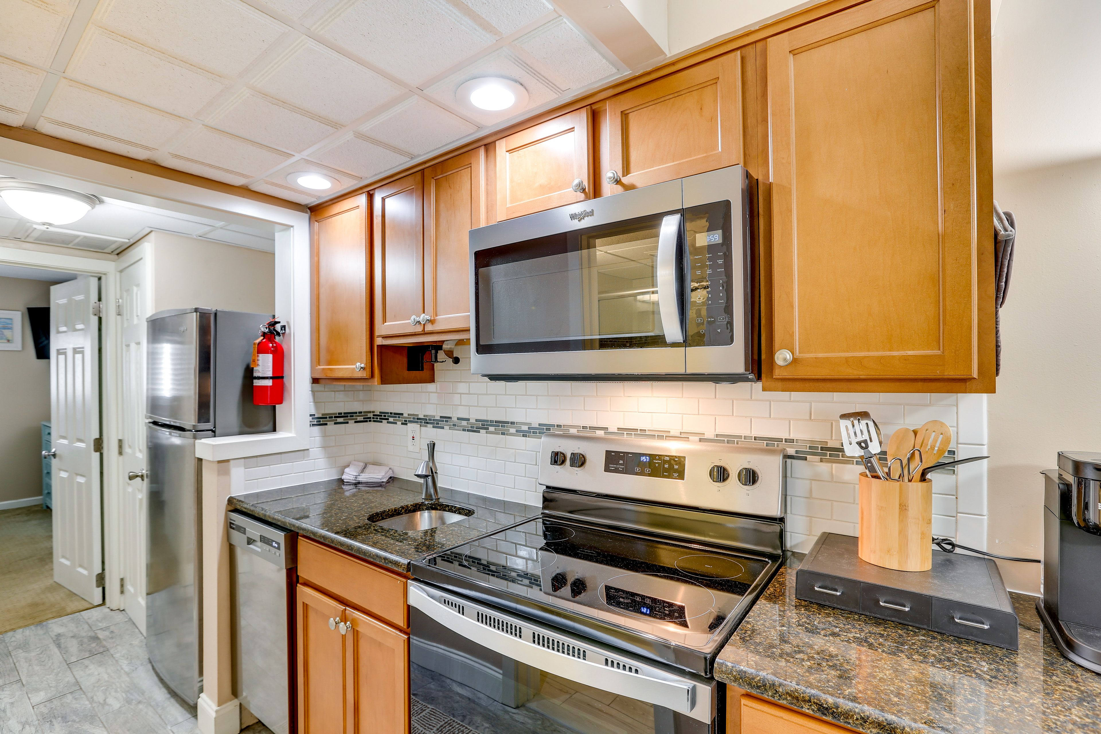 Kitchen | Dishwasher | Drip Coffee Maker