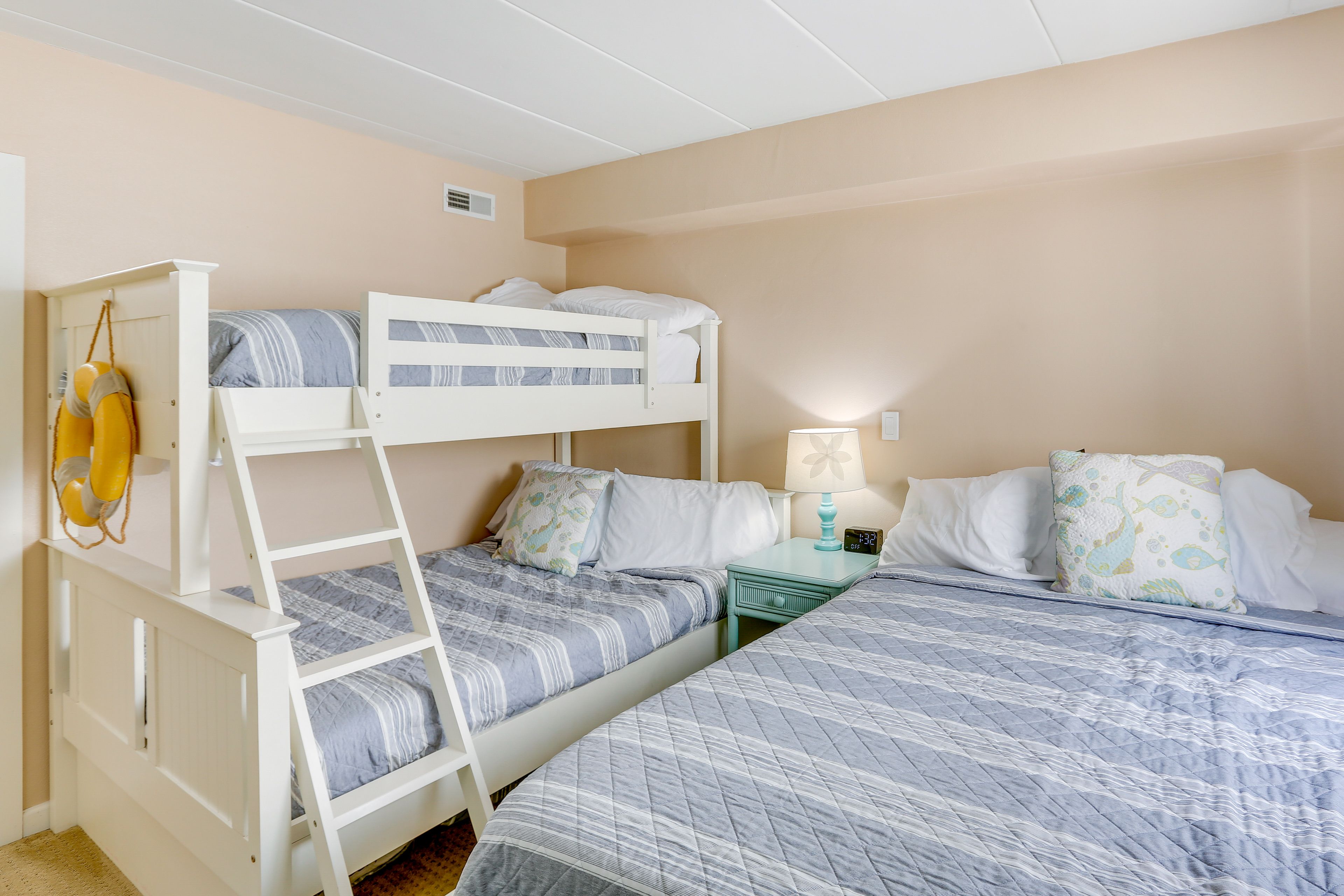 Bedroom | Queen Bed | Twin/Full Bunk Bed | Linens & Towels | Smart TV
