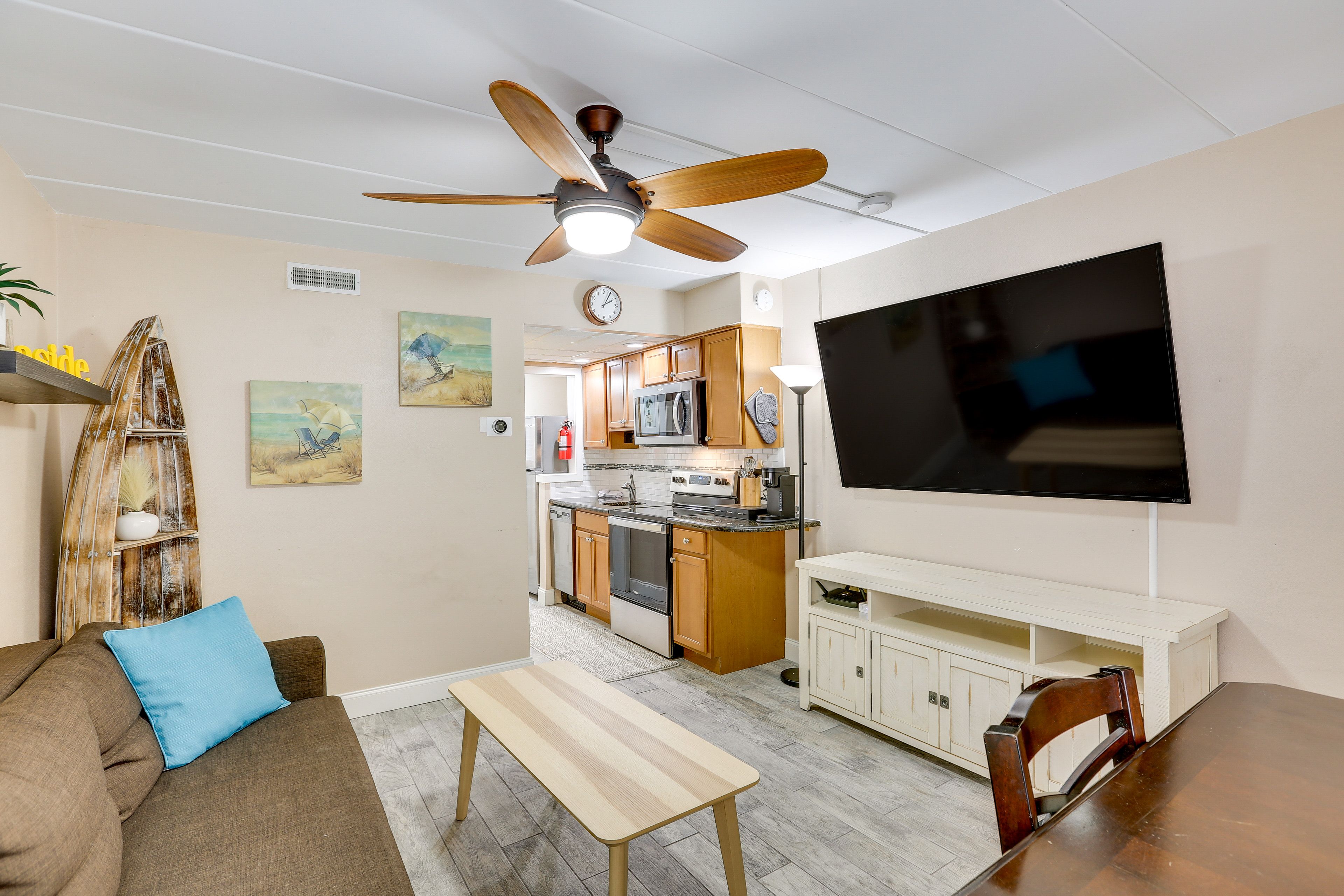 Wildwood Vacation Rental | 1BR | 2BA | 494 Sq Ft | Stairs Required