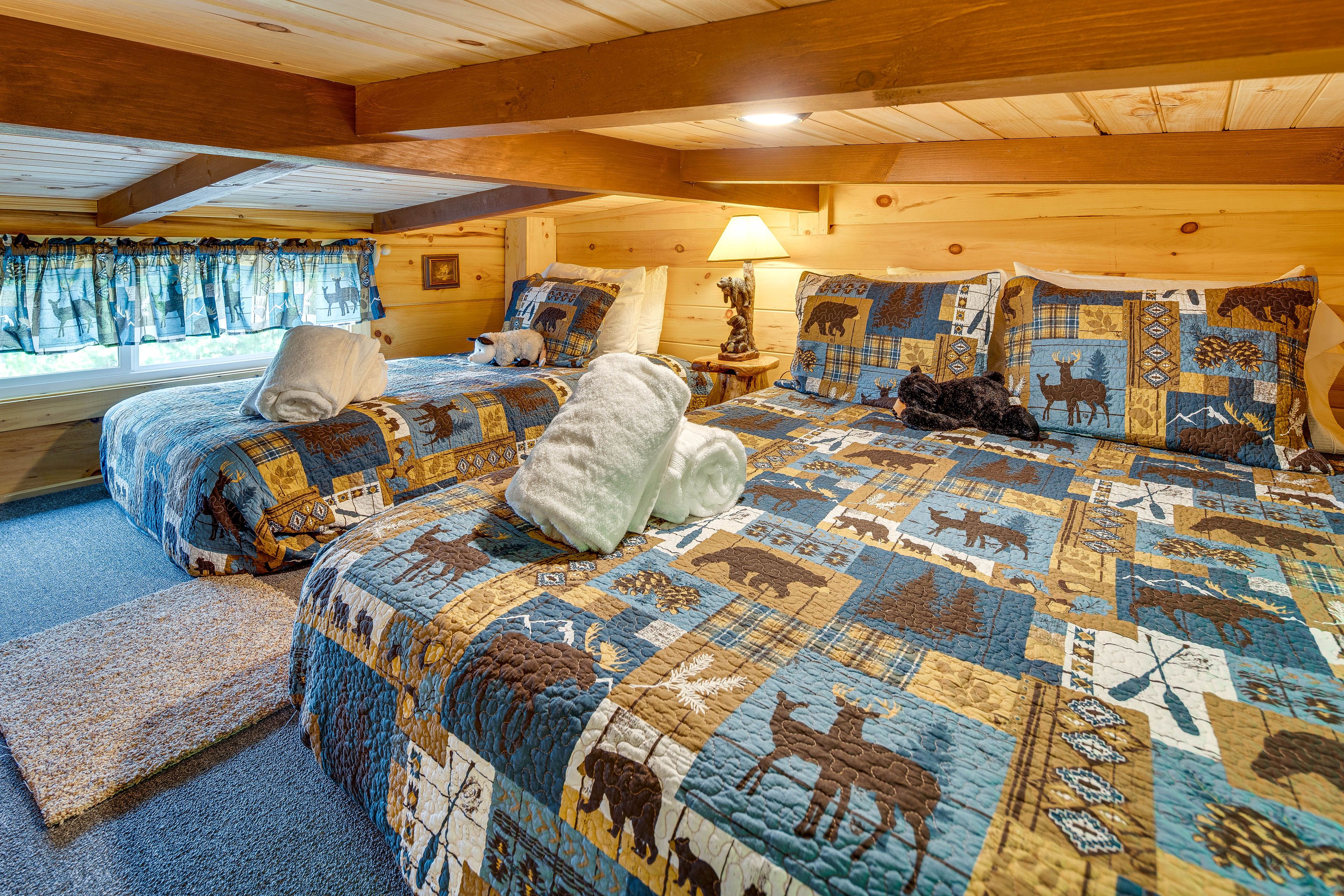 Loft | 2nd Floor | Queen Bed | Twin Bed