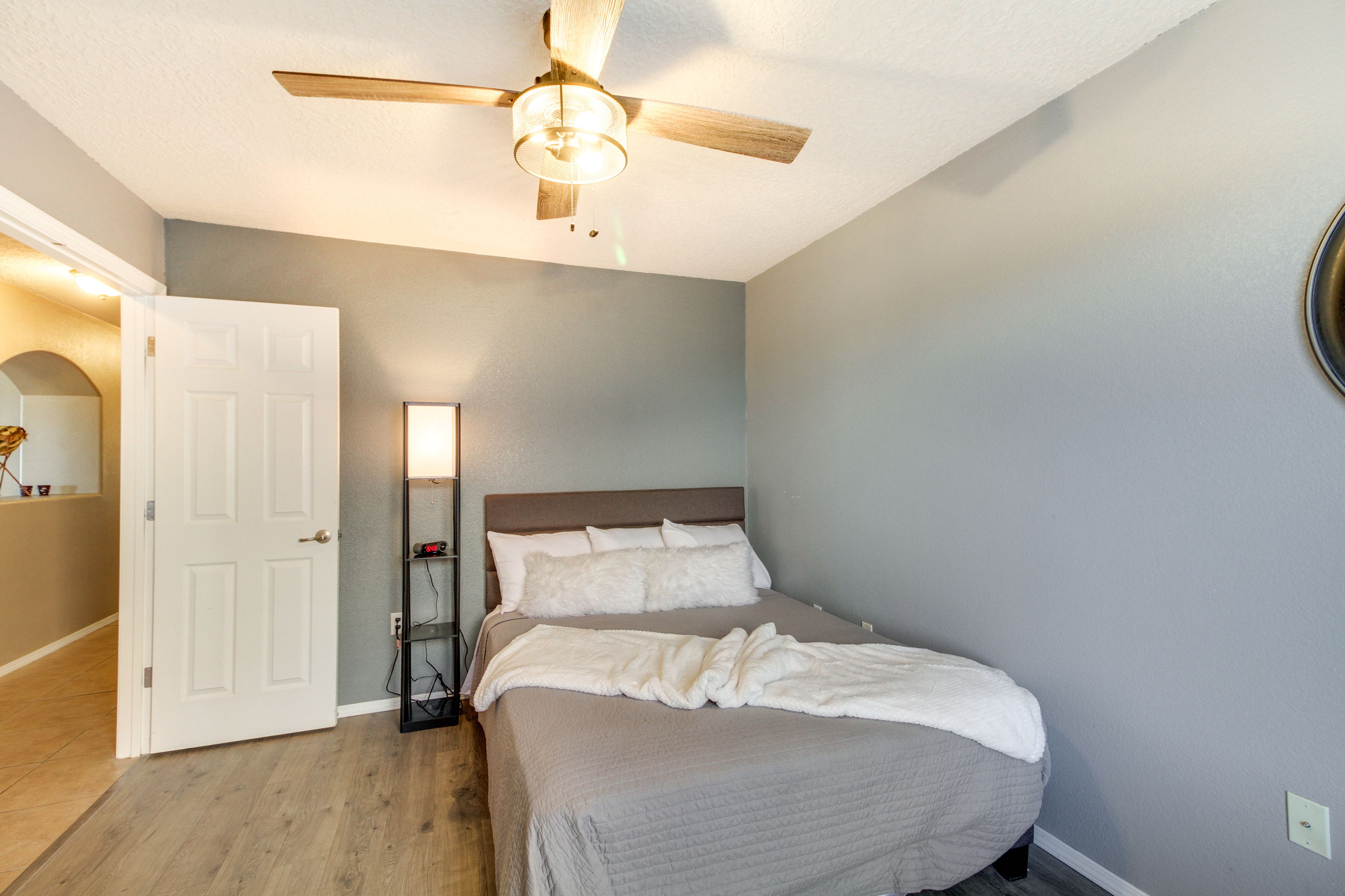 Bedroom 1 | 1st Floor | Queen Bed | Linens Provided