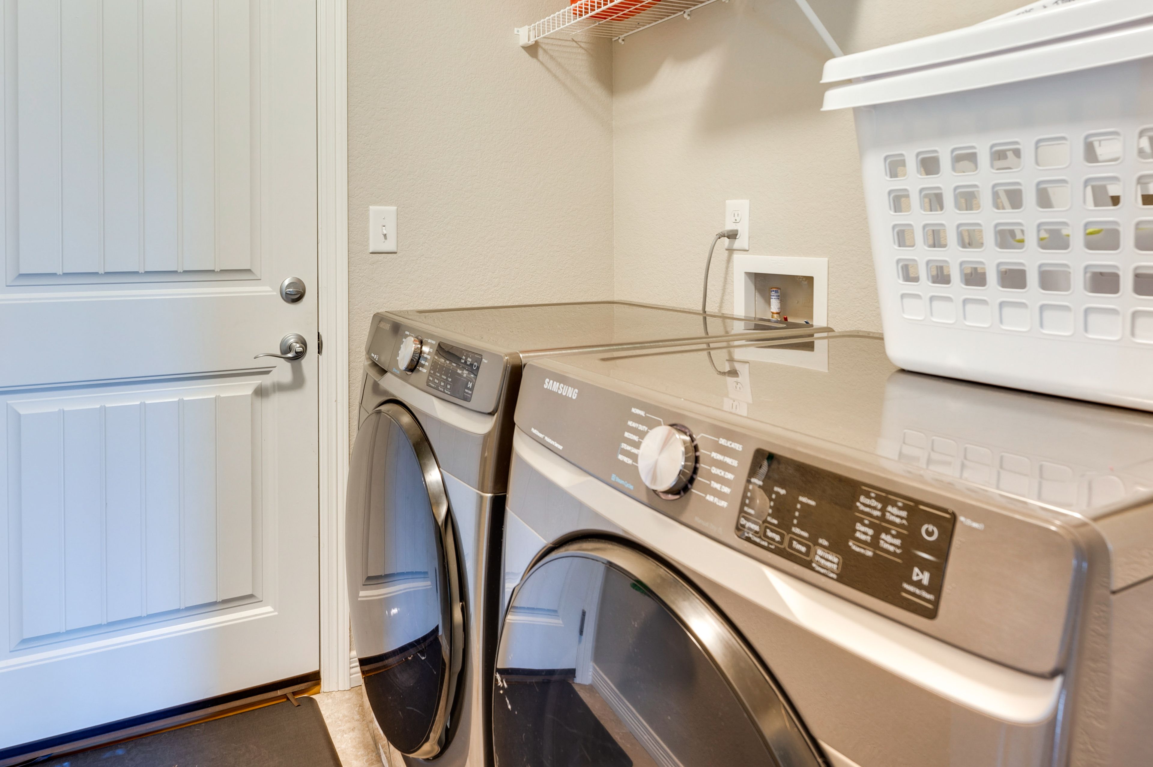 Washer & Dryer | Detergent Provided