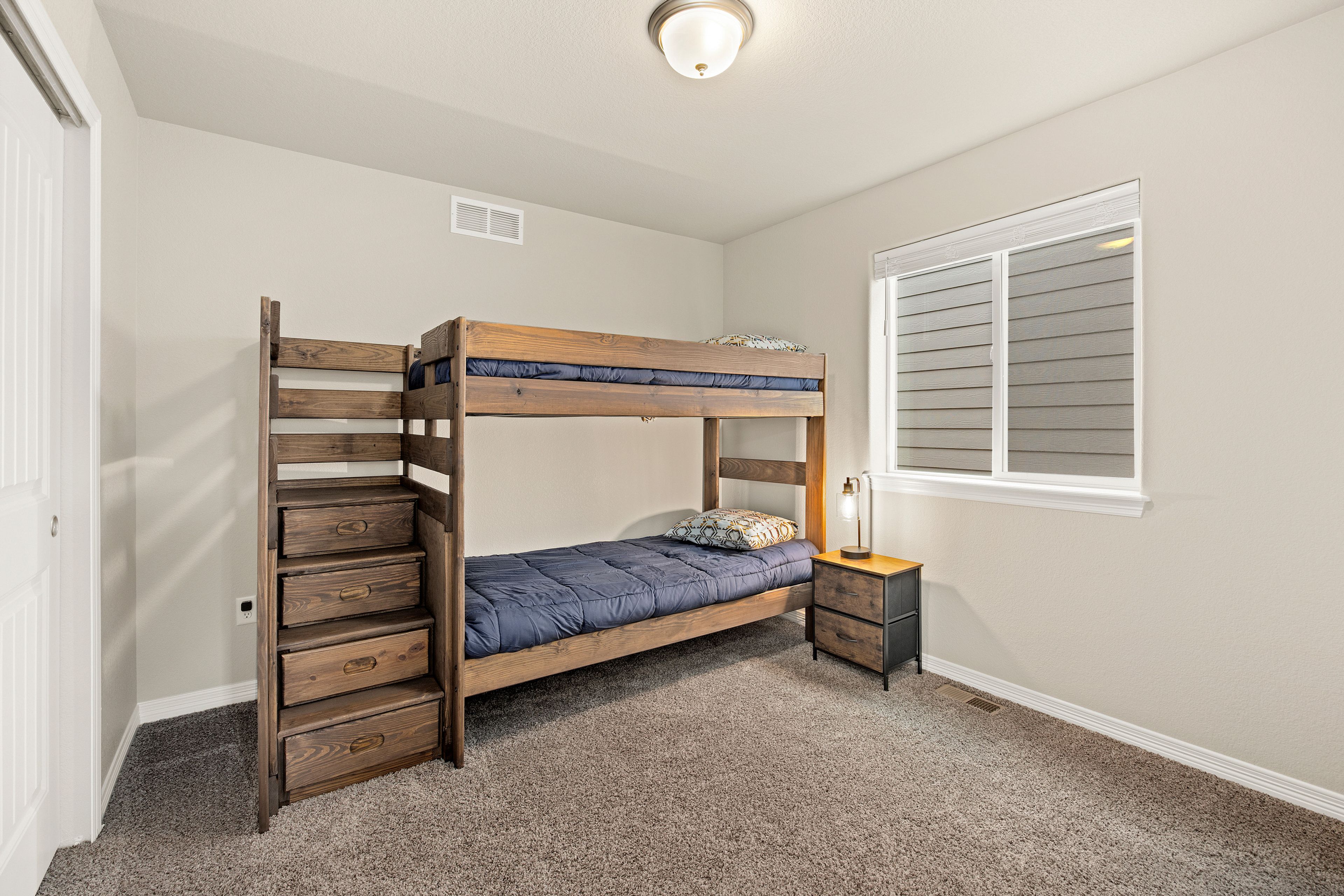Bedroom 2 | Twin Bunk Bed