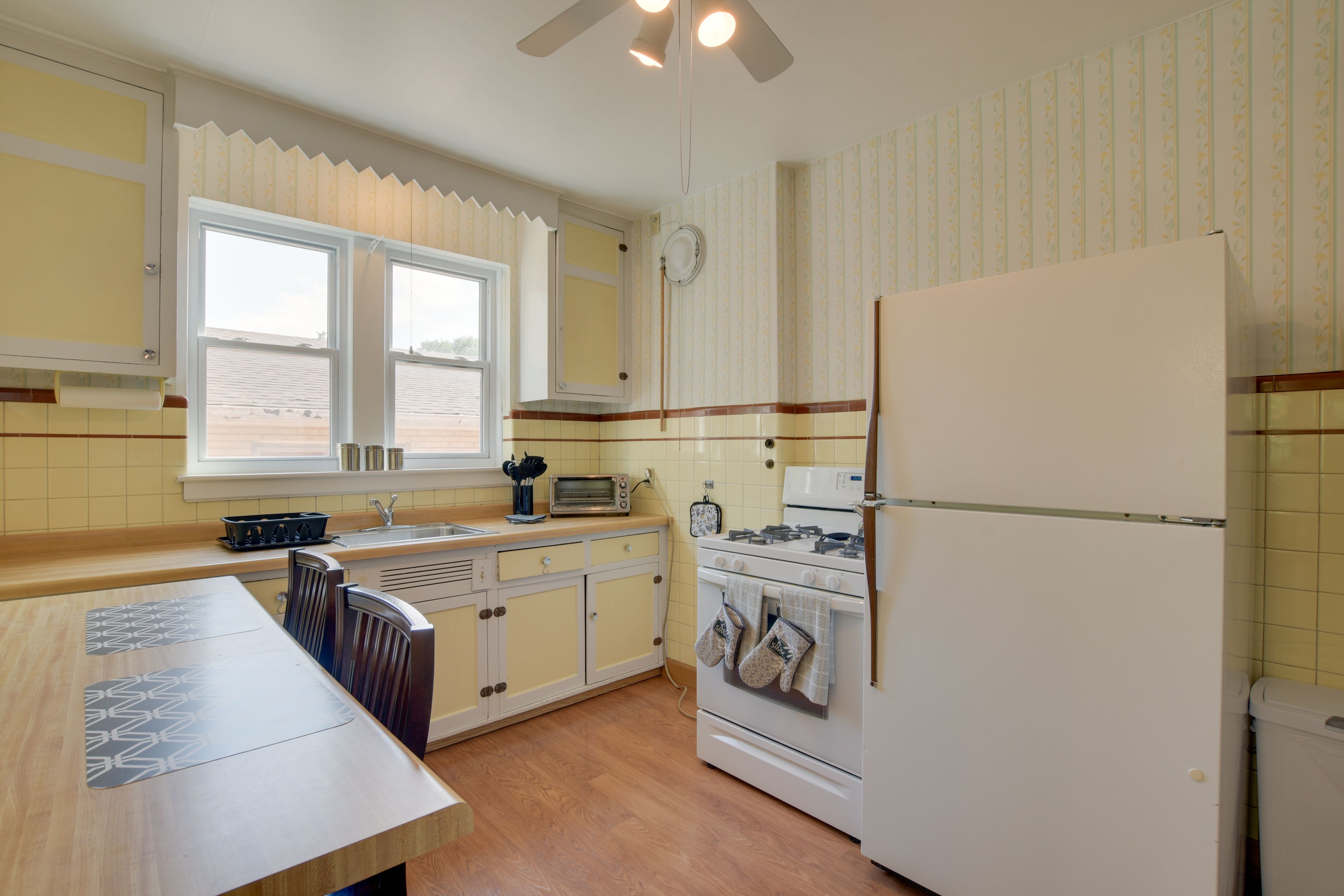 Kitchen | Cooking Basics | Toaster Oven | Keurig Coffee Maker