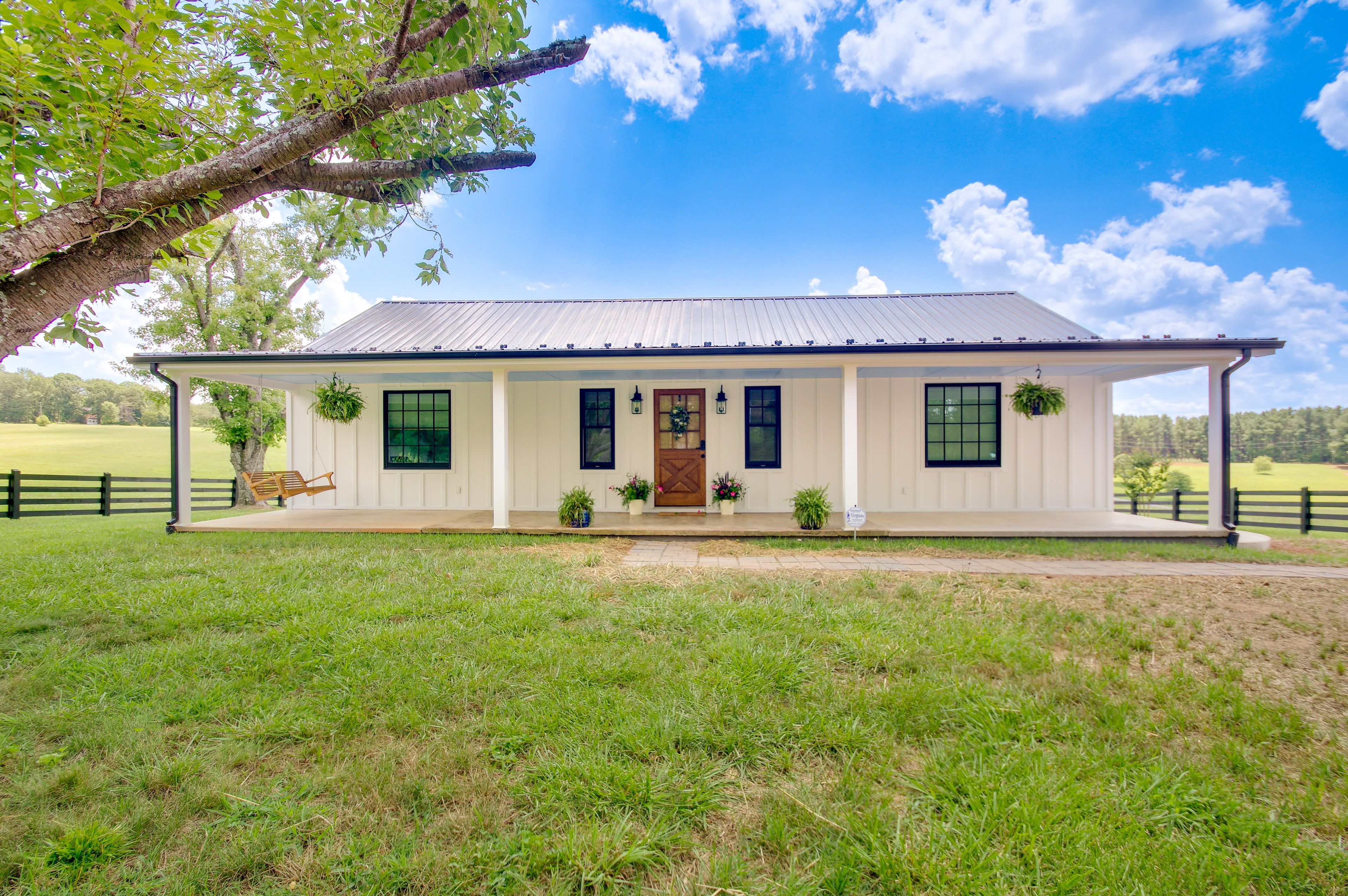 Altavista Vacation Rental | 3BR | 2BA | 1,000 Sq Ft | 2 Steps Required