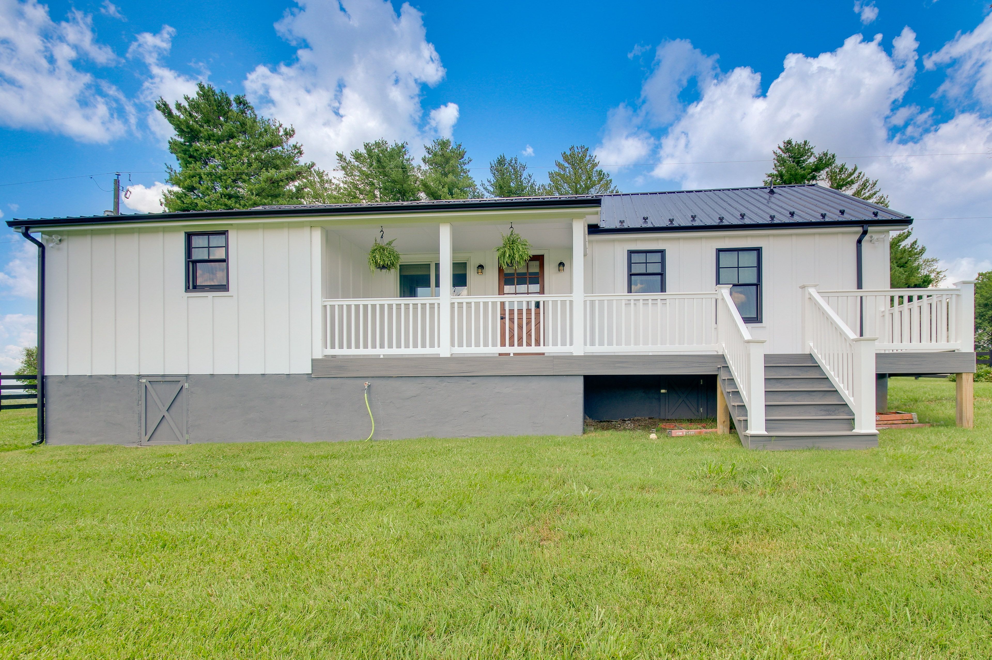 Home Exterior | Driveway Parking (2 Vehicles)