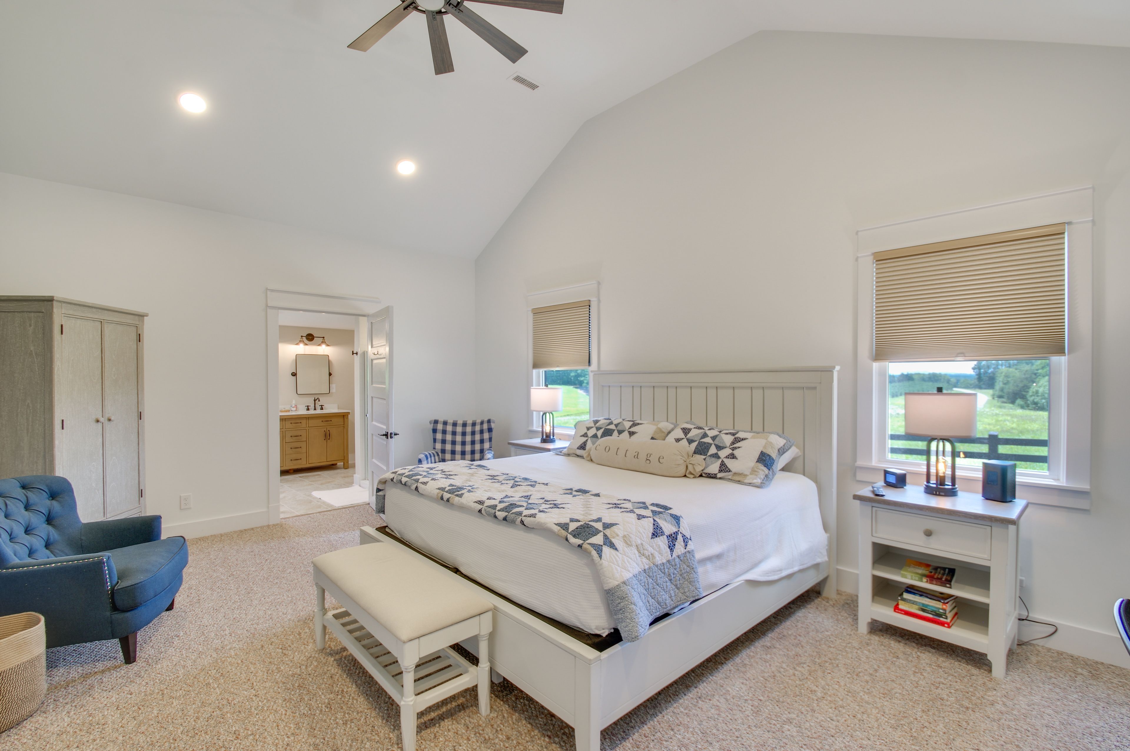 Bedroom 1 | King Bed