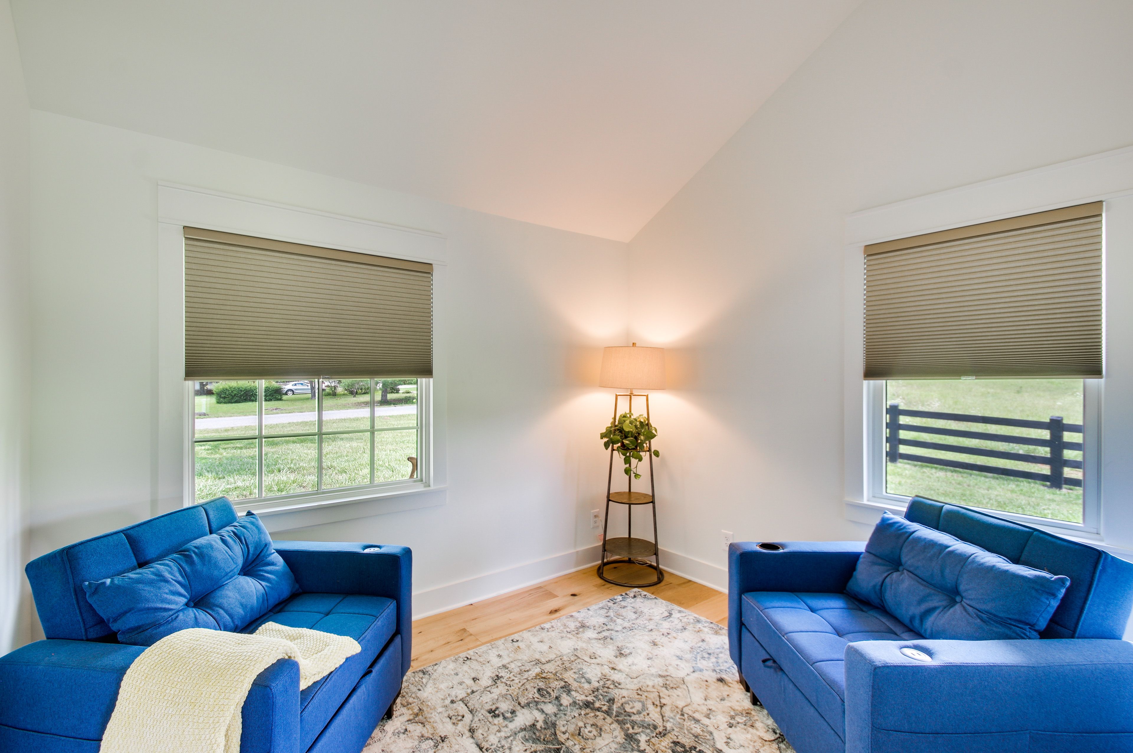 Living Area | 2 Twin Sleeper Chairs