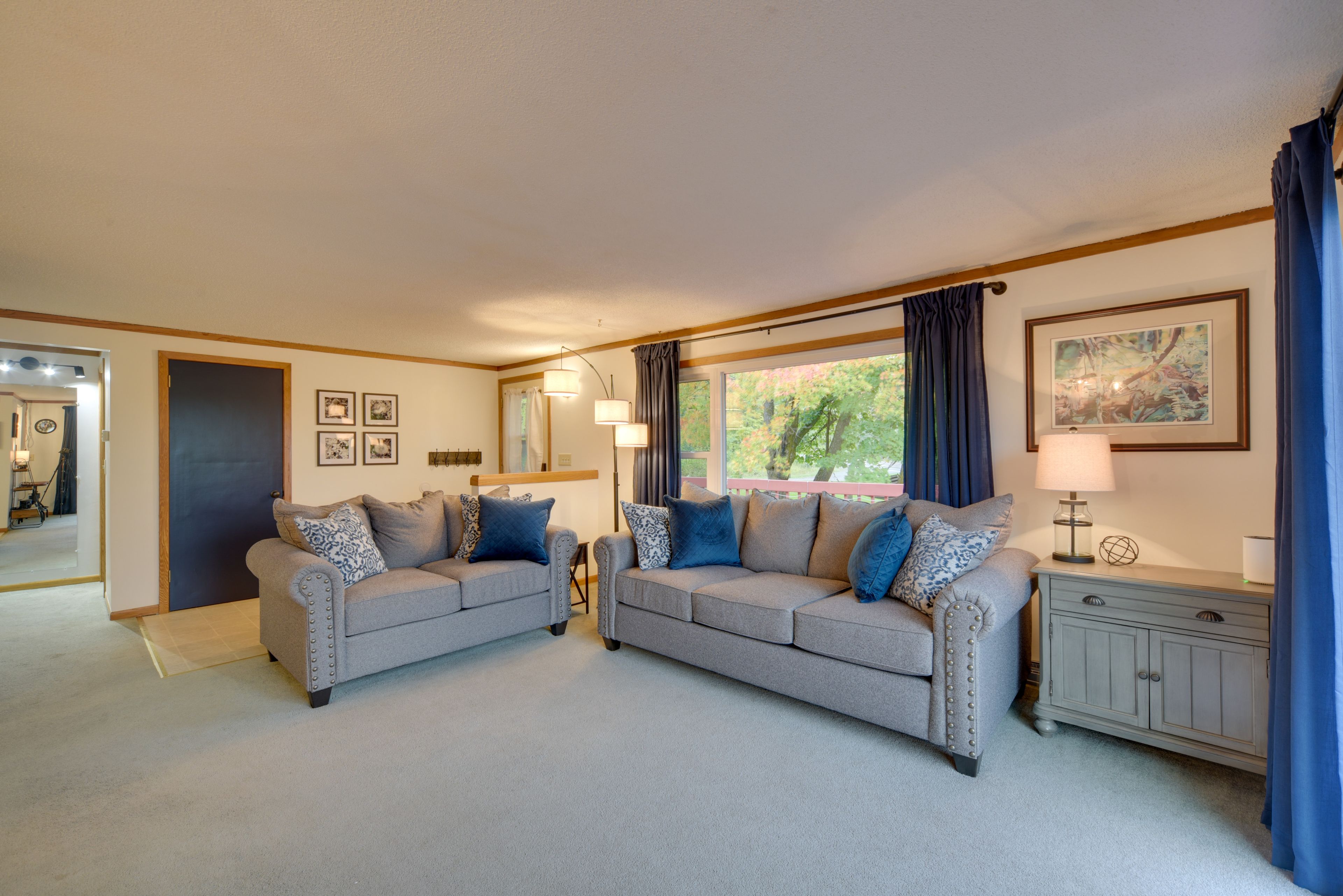 Living Area | Main Floor