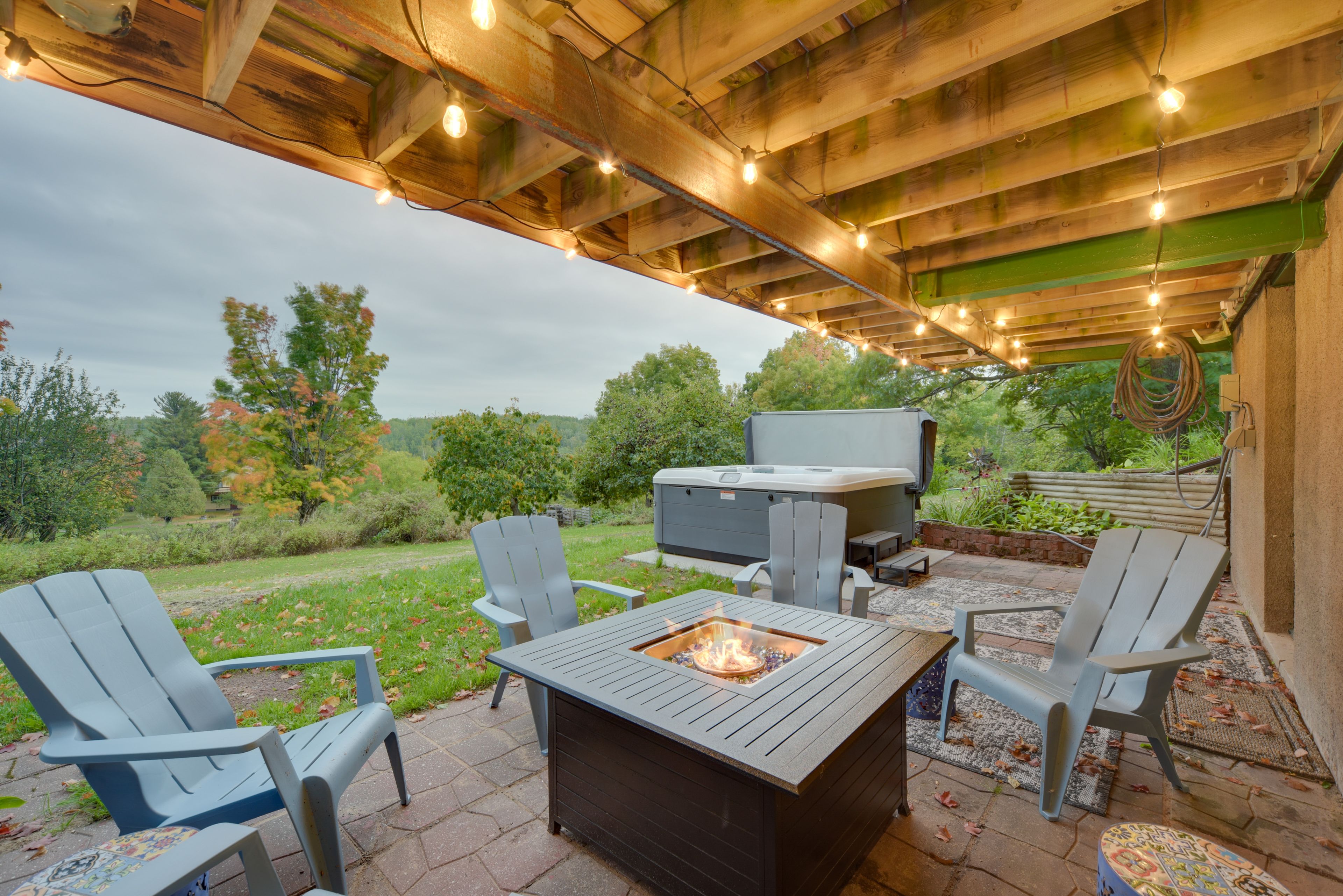 Hermantown Vacation Rental | 3BR | 2BA | Stairs Required | 1,500 Sq Ft