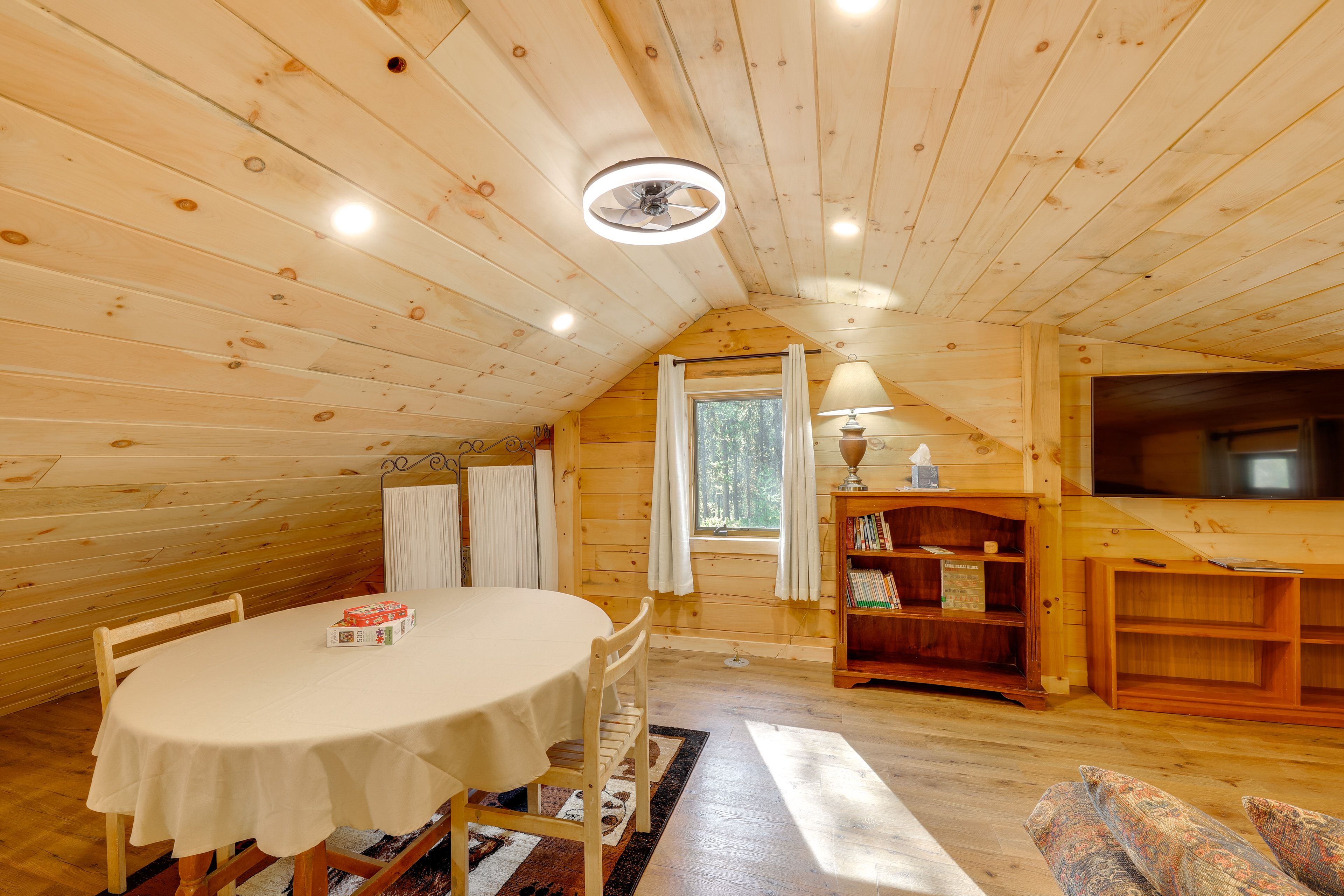 Loft | Twin Sleeper Sofa | Smart TV | Books | 2nd Floor