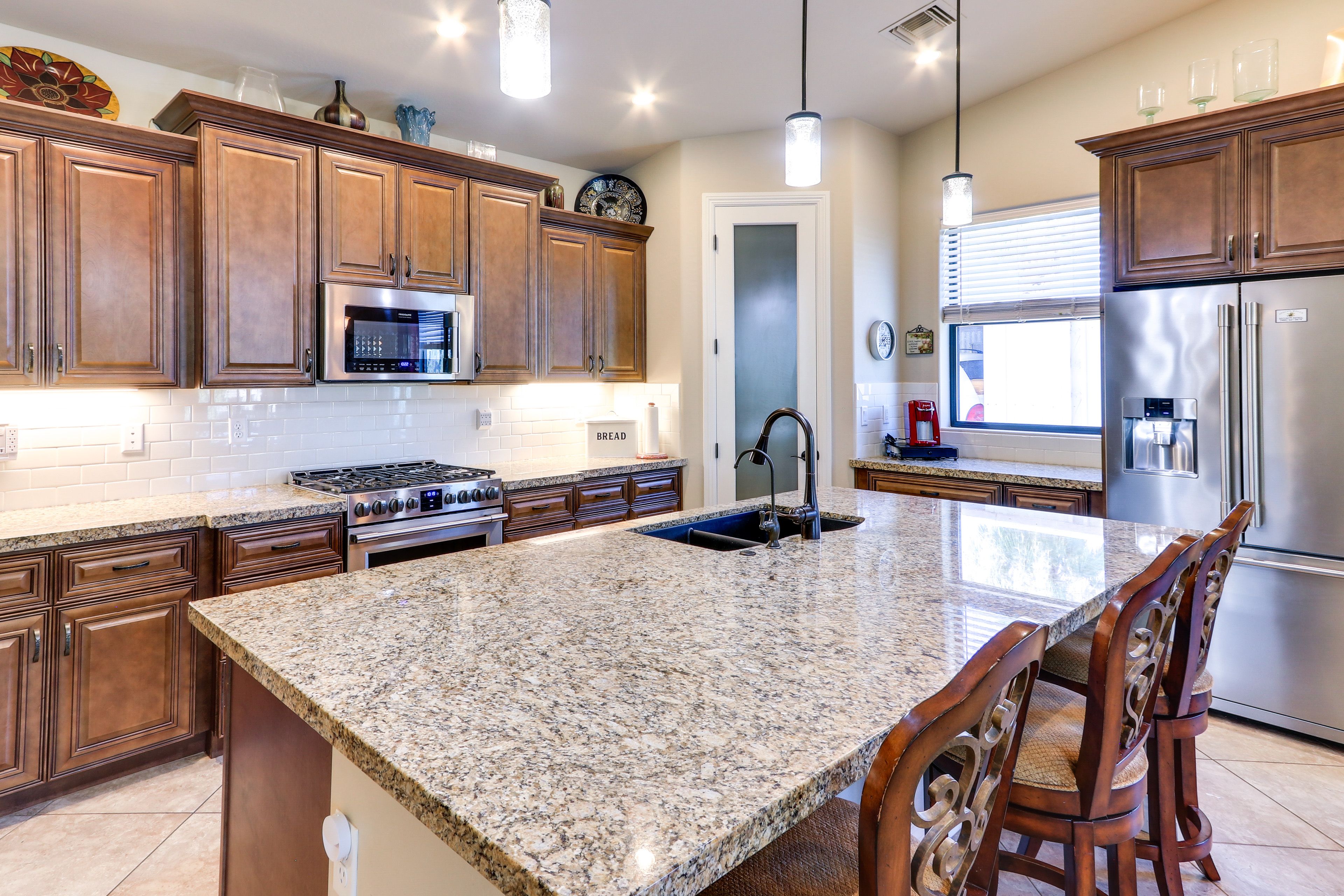 Kitchen | Coffee Maker | Dishwasher | Spices | Toaster