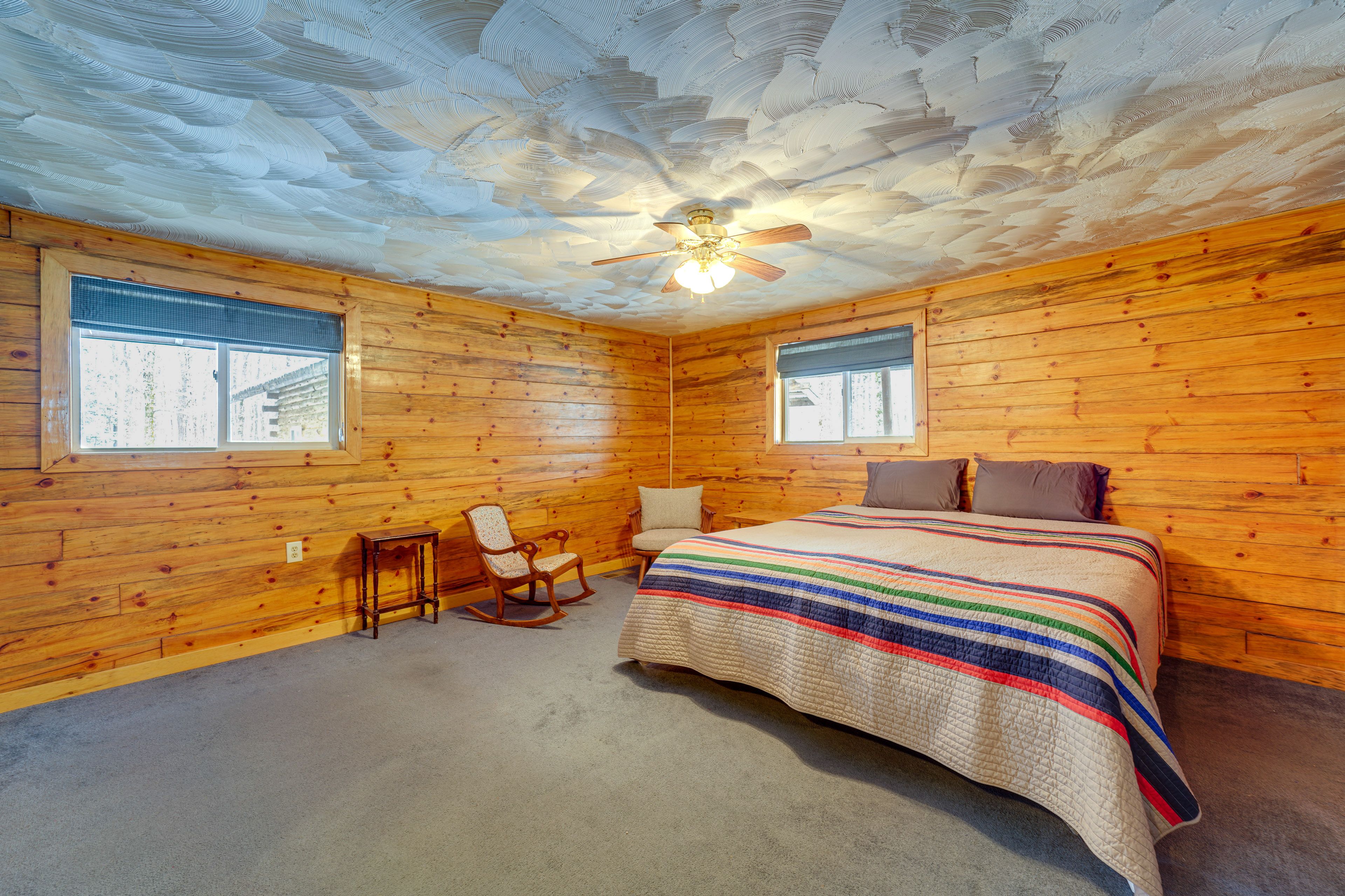 Bedroom 1 | 1st Floor | King Bed | Linens Provided