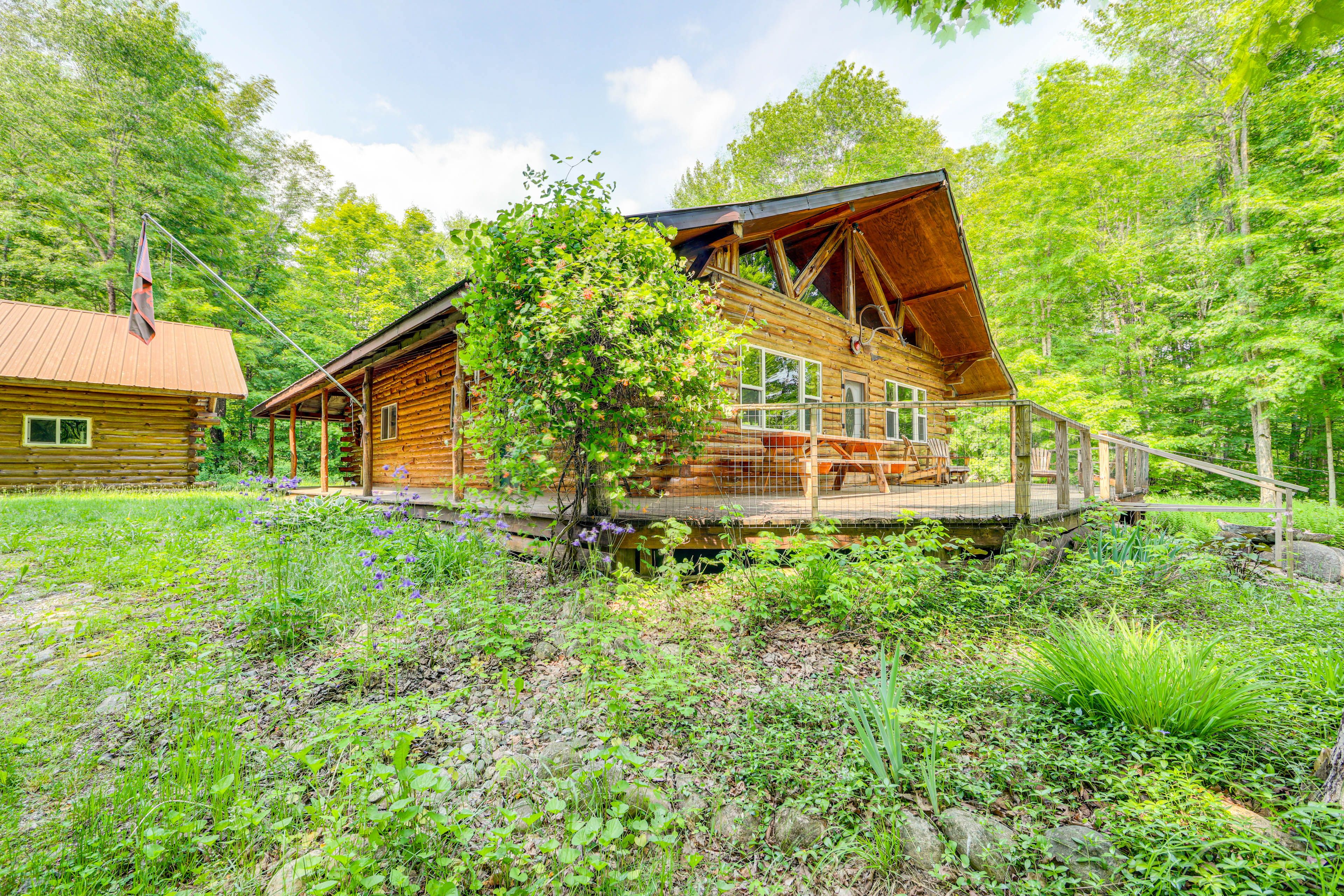 Exterior | Wraparound Deck